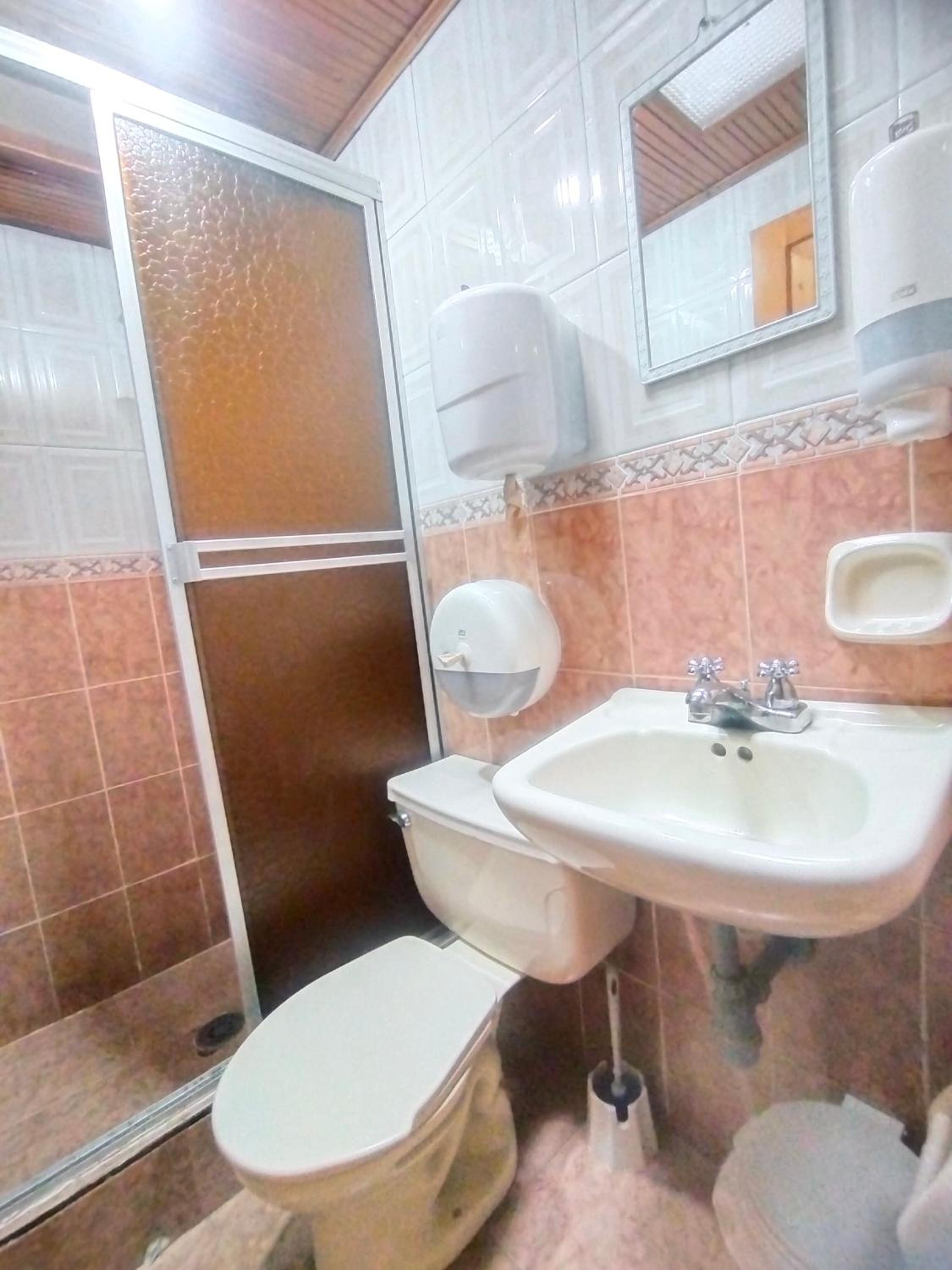 Apartamento Familiar Privado 101 Con Baño Cocina Tv Wifi Sala