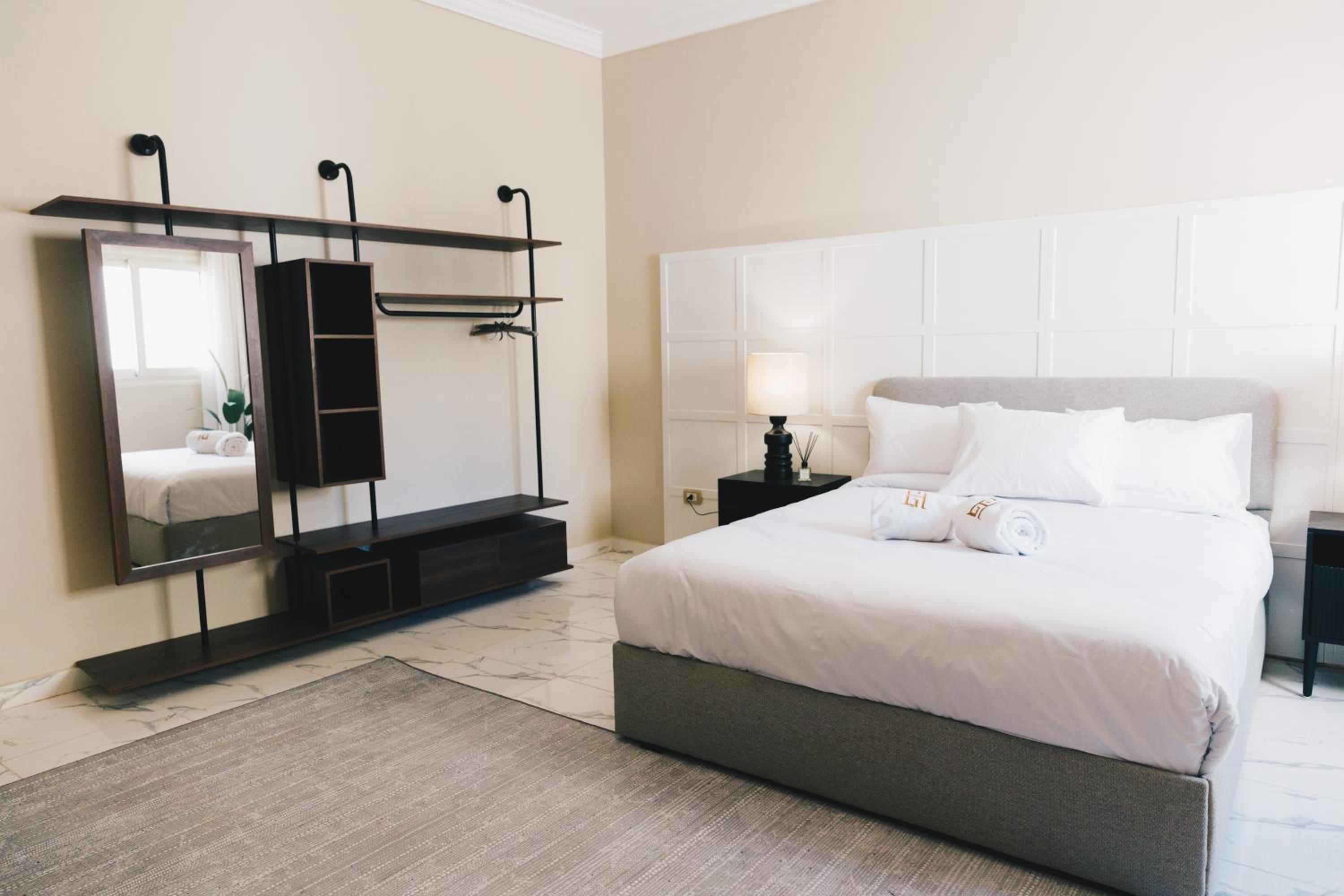 VIDA by Elegant Hospitality - near malls