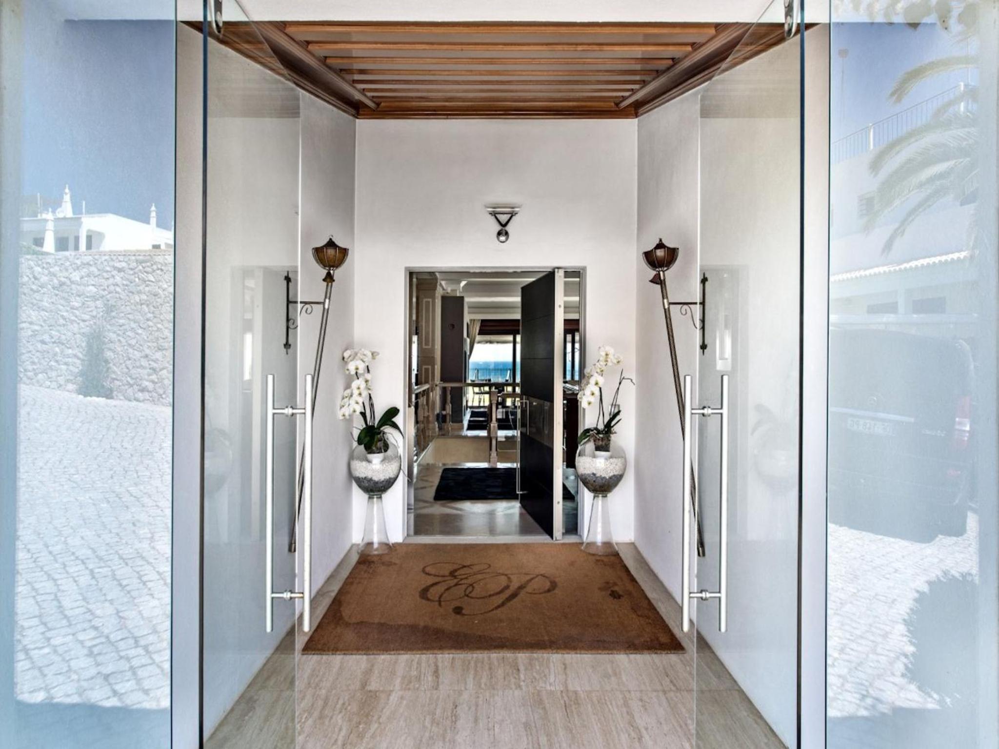 Outstanding Algarve Villa 8 Bedrooms Villa Agua Grande Deluxe Seaviews view 3