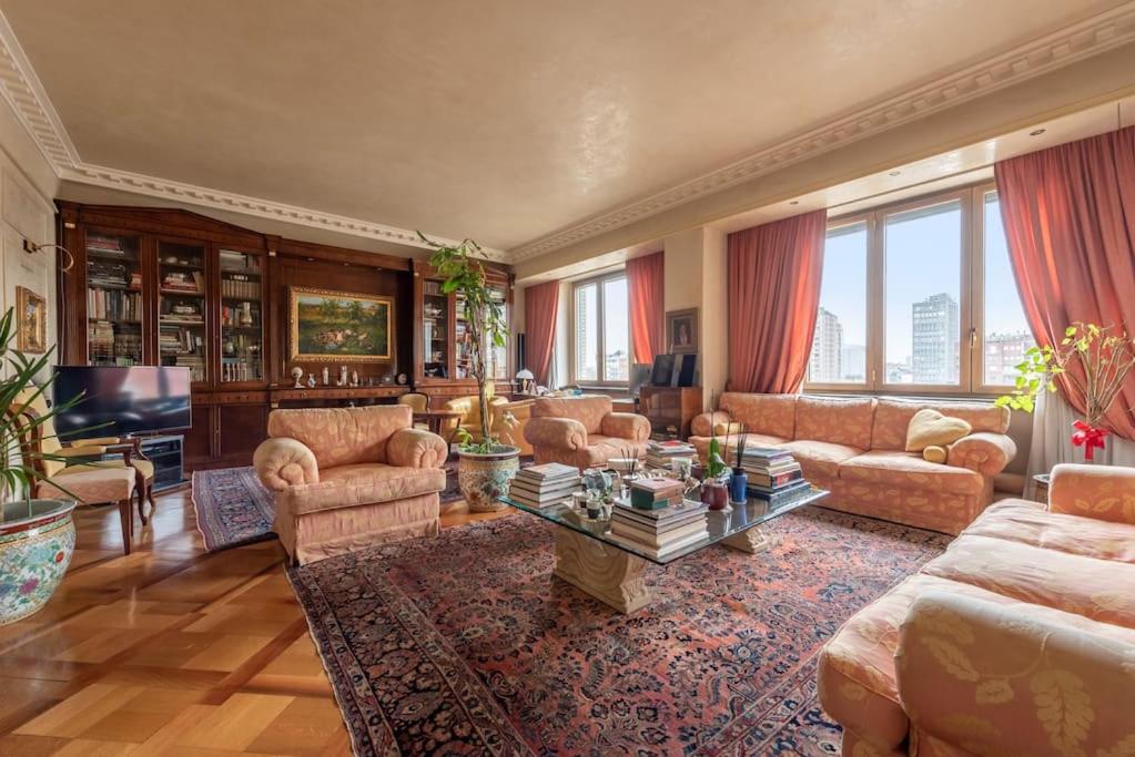 centro extra luxory apartment with terrace