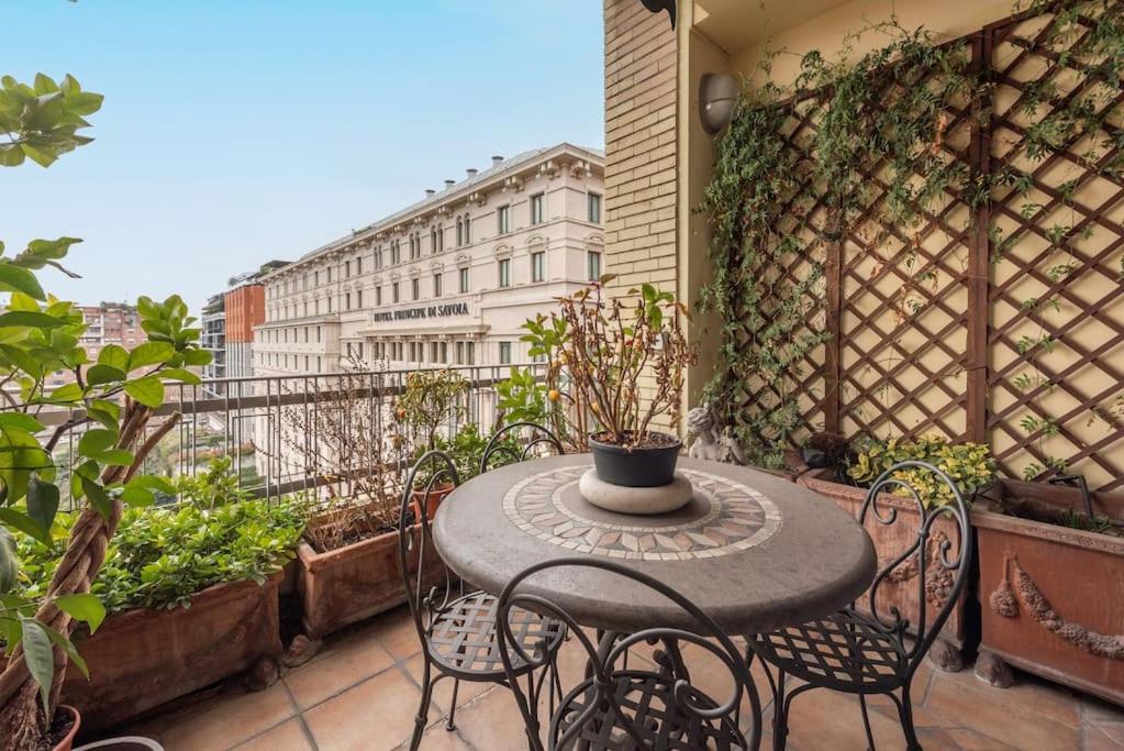 centro extra luxory apartment with terrace