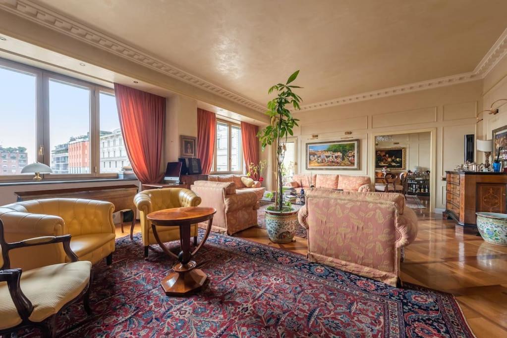 centro extra luxory apartment with terrace