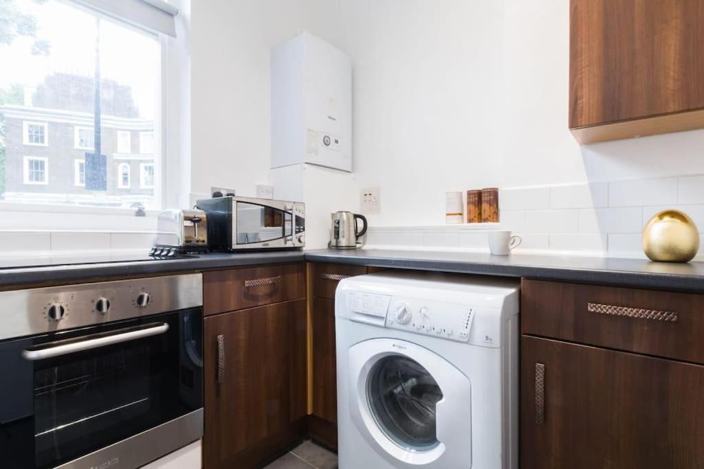 Porchester Terrace North Raised Ground Fl Sleeps 4