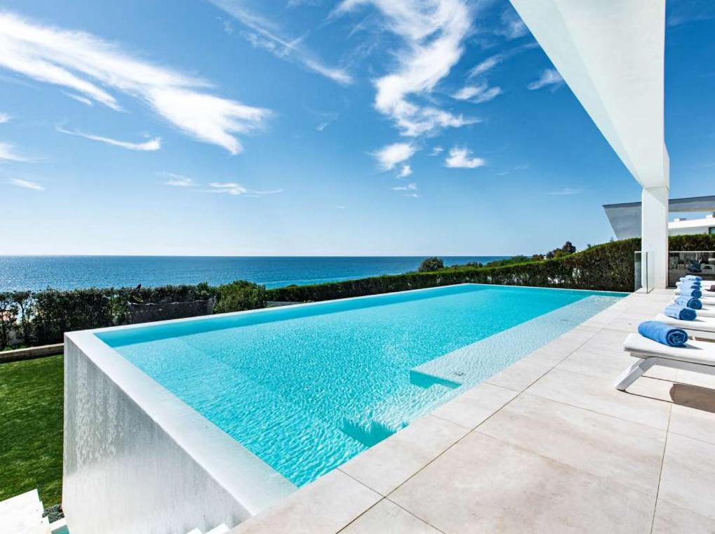Stunning Praia da Luz Villa - Villa Lagos Supreme - 4 Bedrooms - Stunning Sea Views and Ultra Modern - Algarve view 2