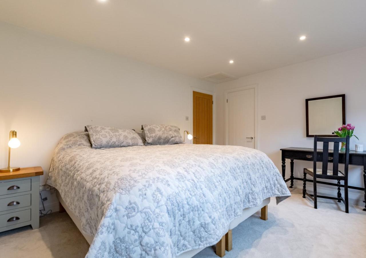 3 Bed in Biddenden oc-h28825
