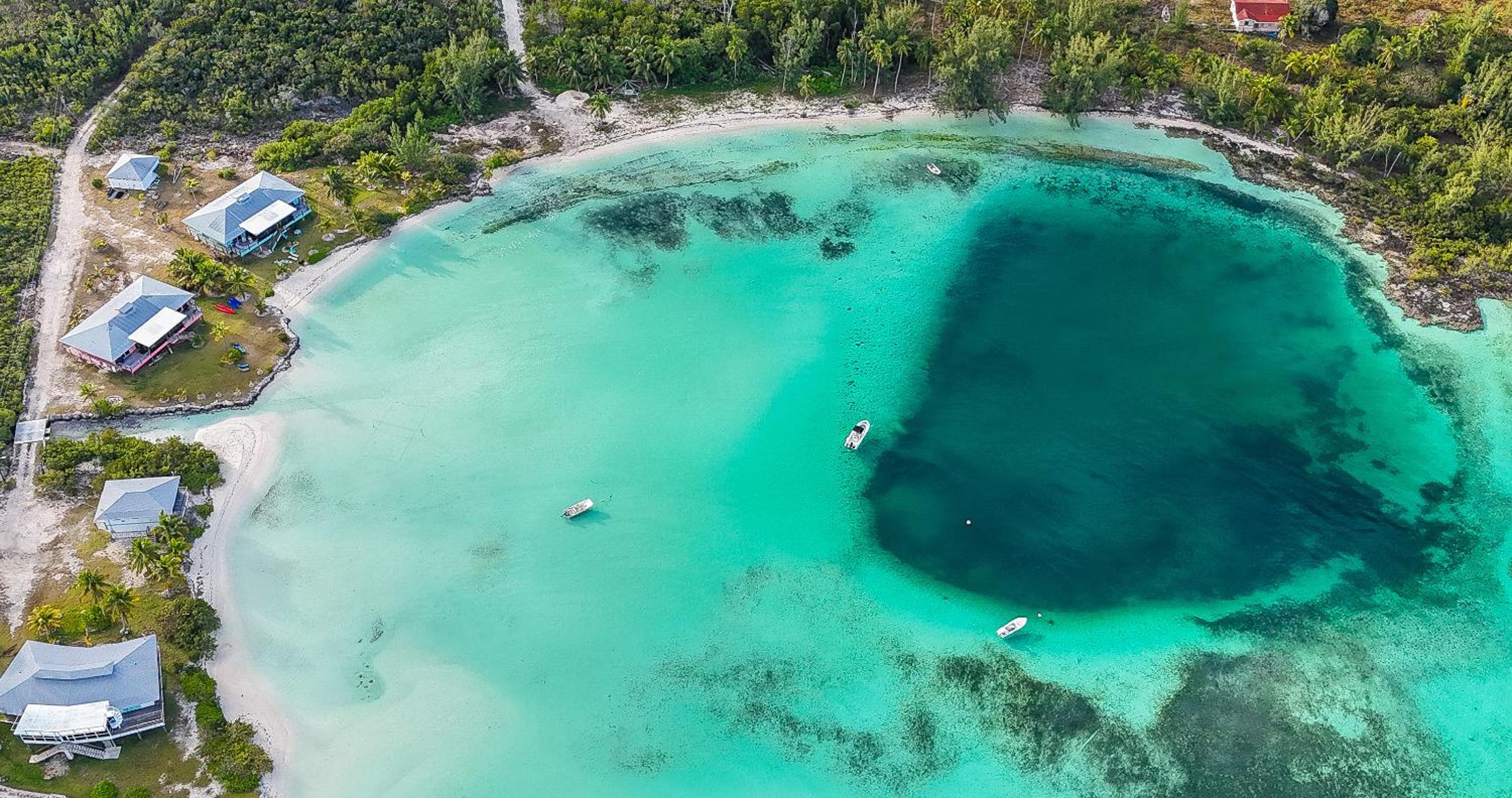 Villa Blue Hole
