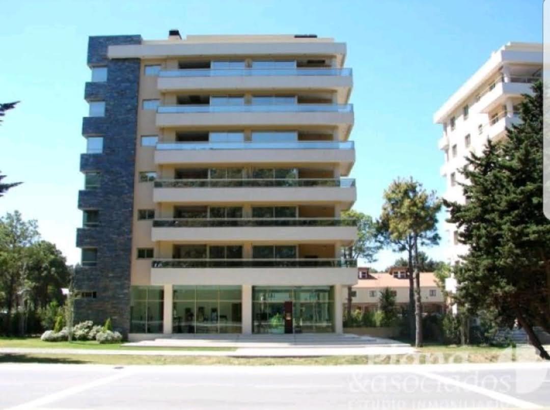 Departamento de 2 ambientes ubicado en Pinamar.