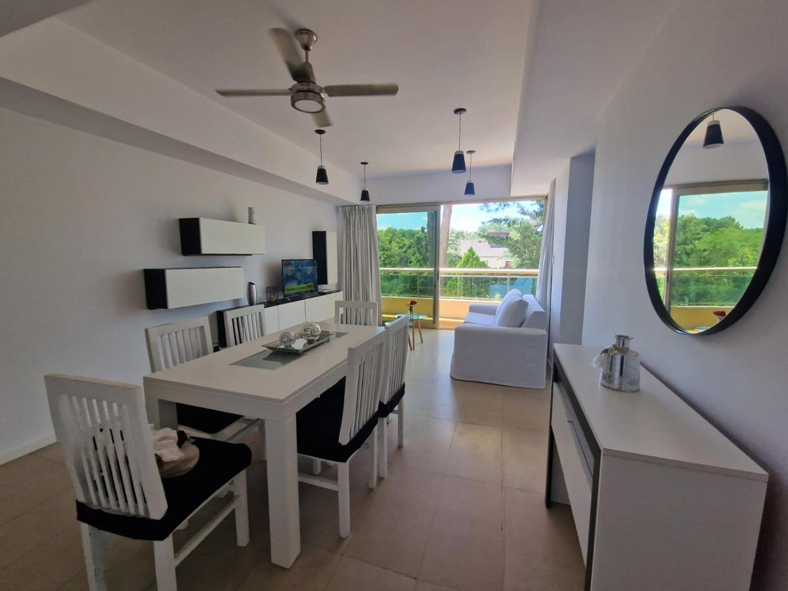 Departamento de 2 ambientes ubicado en Pinamar.