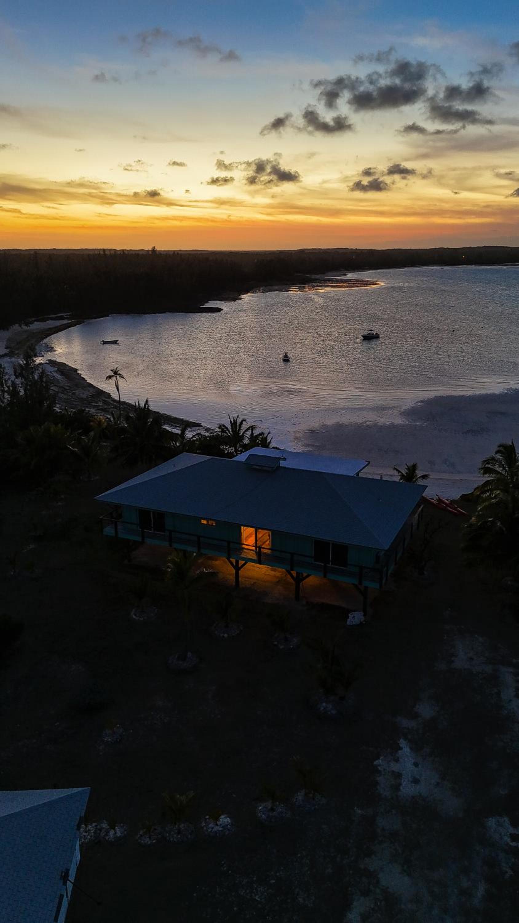Villa Blue Hole