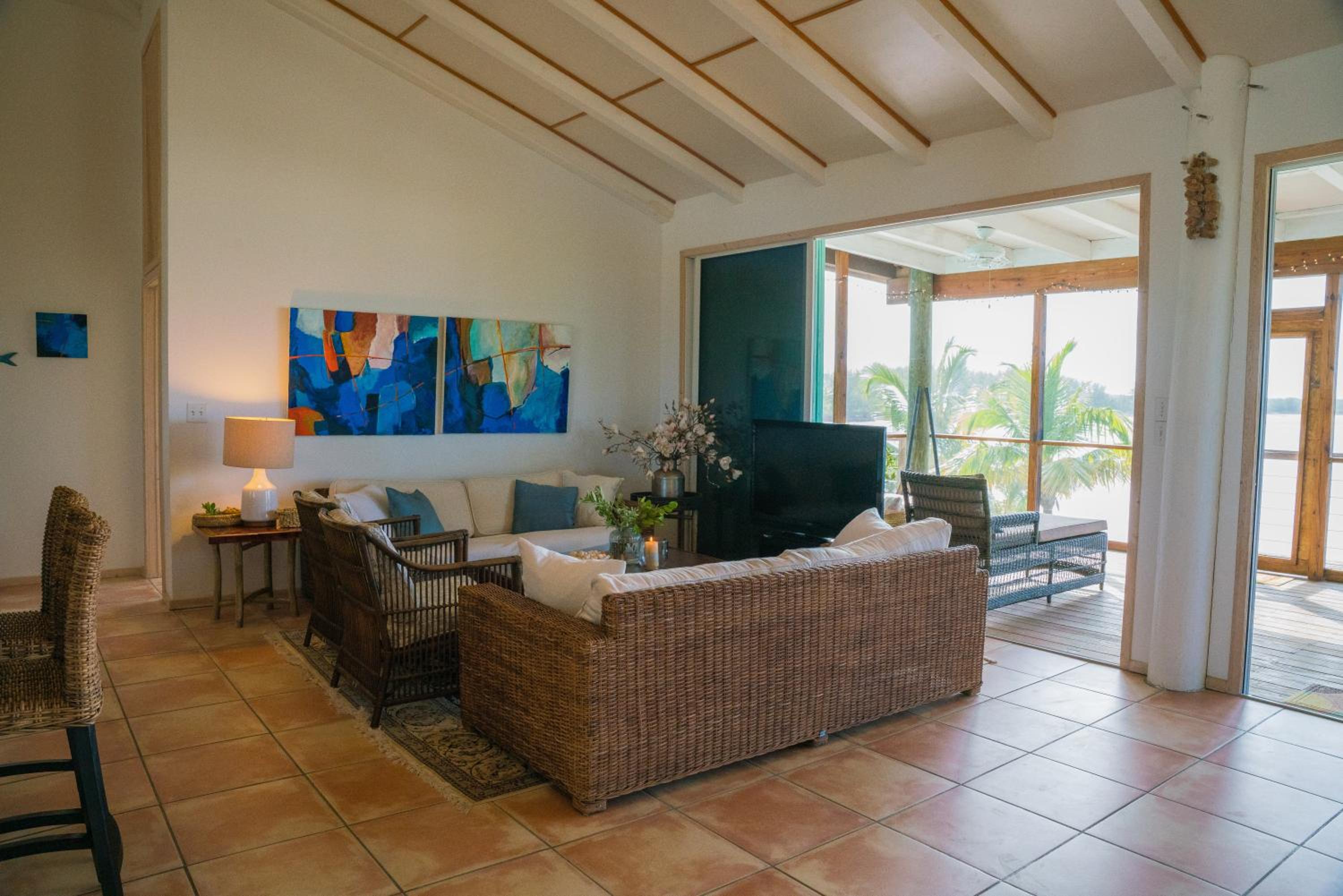 Villa Blue Hole