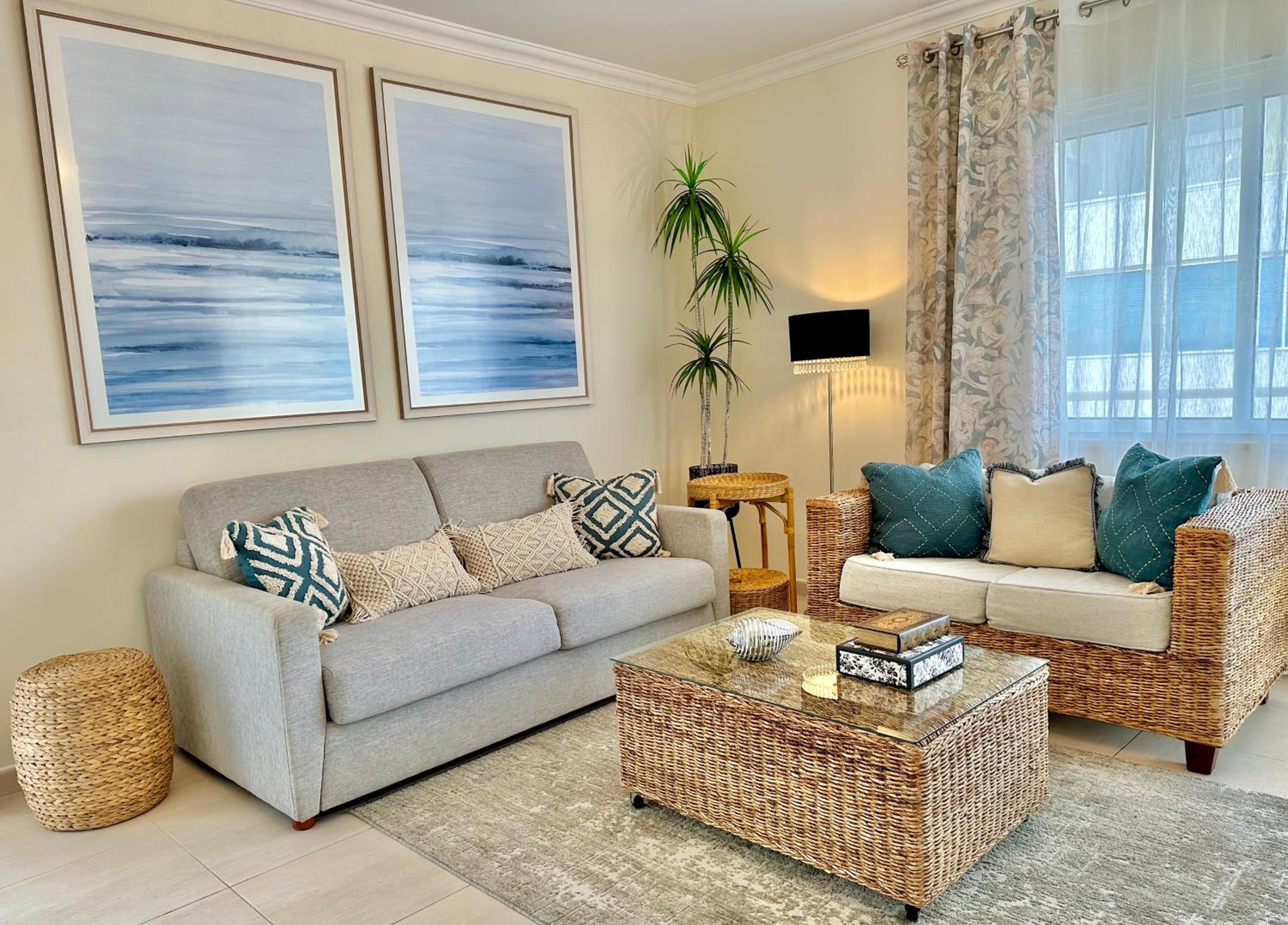 Exclusive Front-Line Beach Moments - Sea View Balcony, Private Garage, Wifi, AC view 4