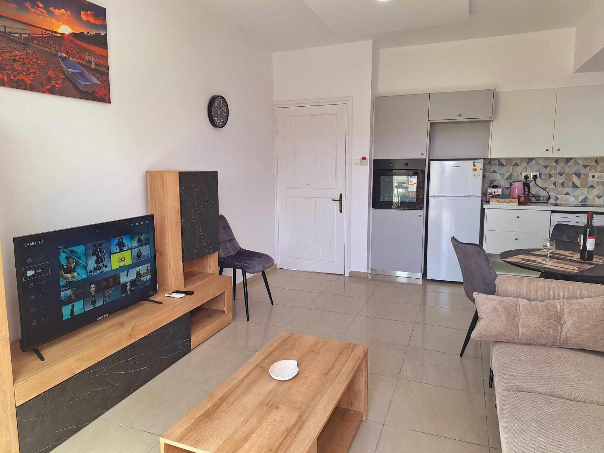 Stylish Apt Kato Paphos Close to Beach & Vibrant Harbor Life
