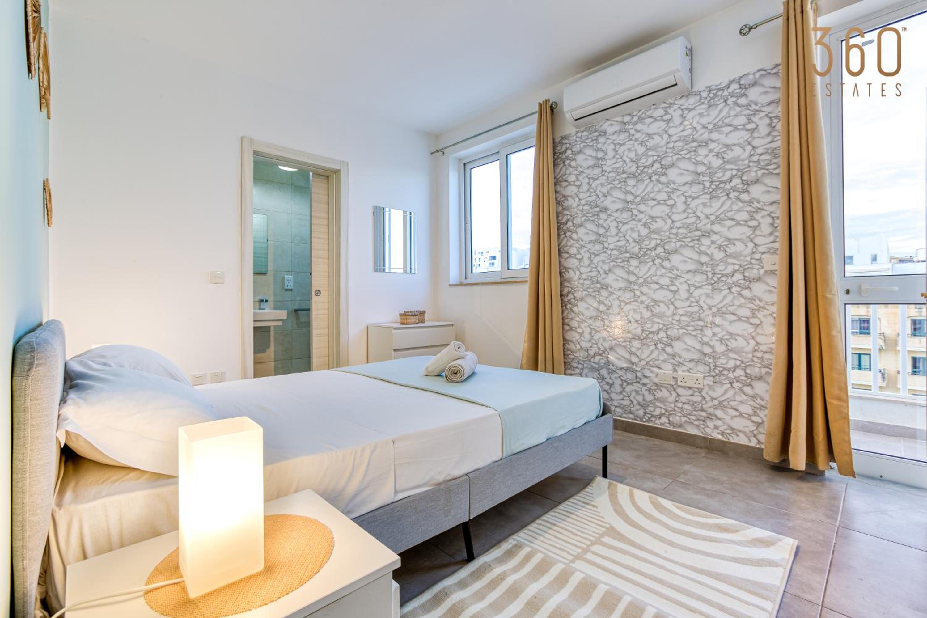 Gzira, Central APT - Spacious with Super WIFI & AC by 360 Estates view 3
