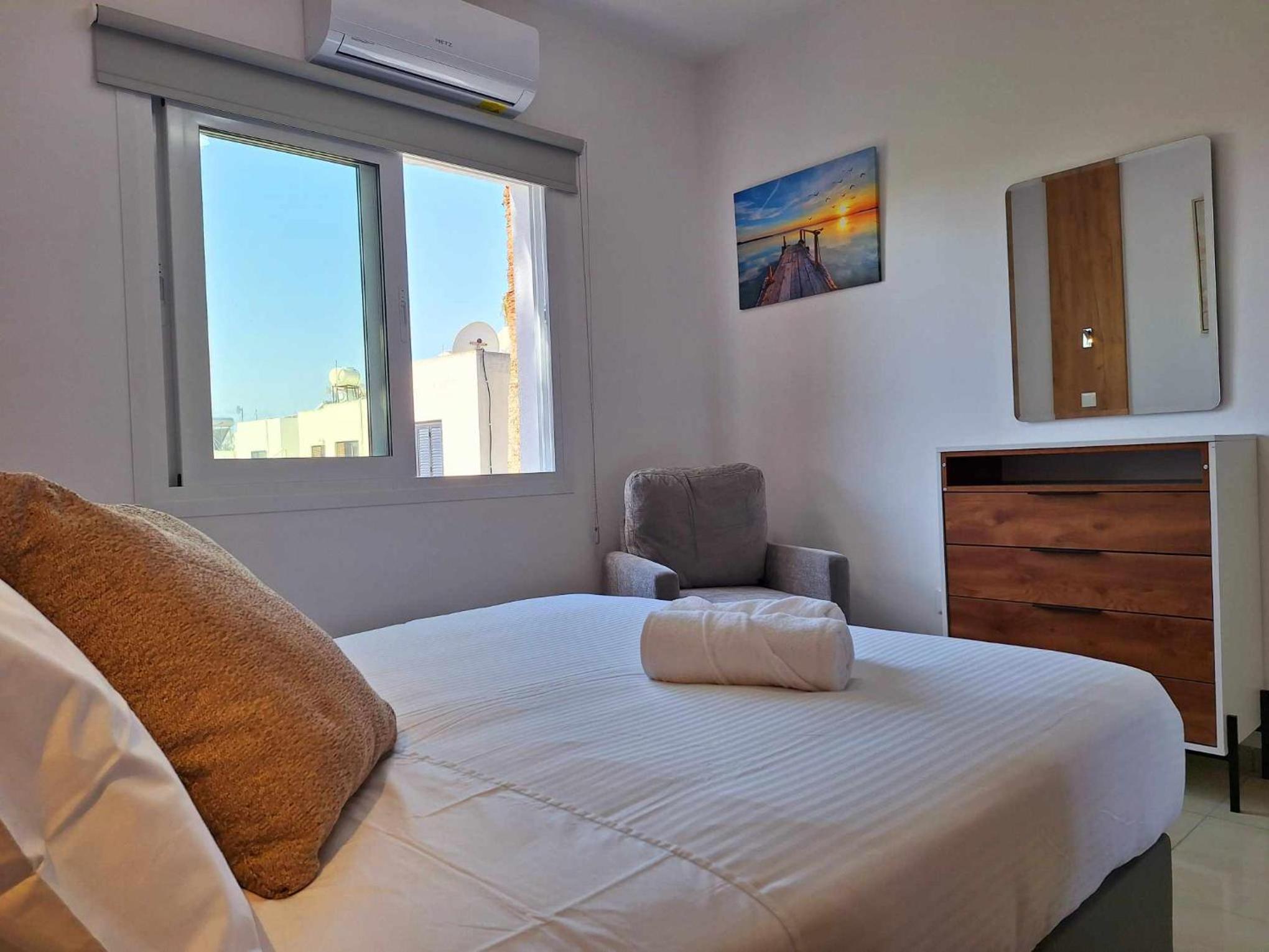 Stylish Apt Kato Paphos Close to Beach & Vibrant Harbor Life