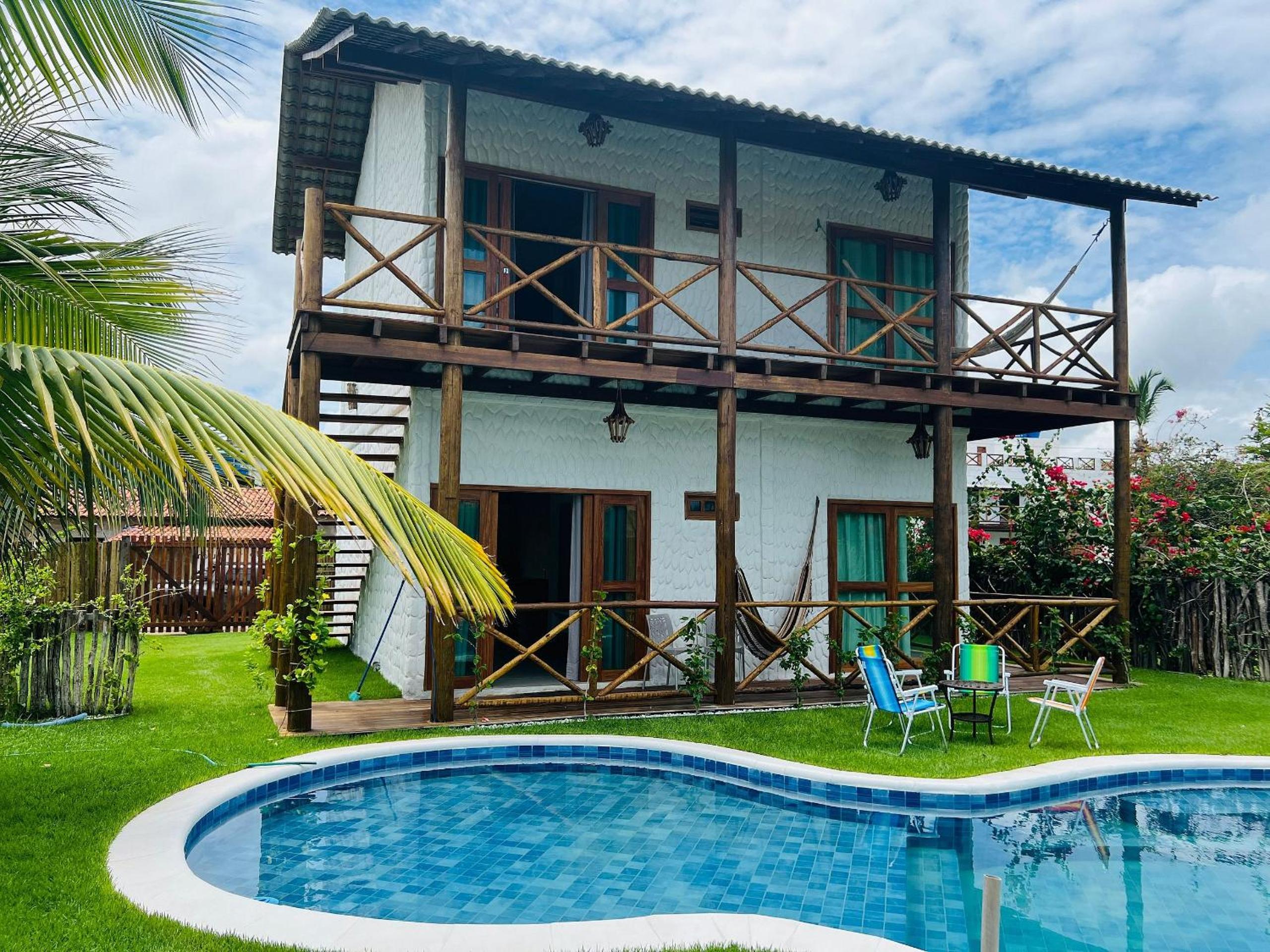 Cond. duplo novo com piscina a 10mt da praia
