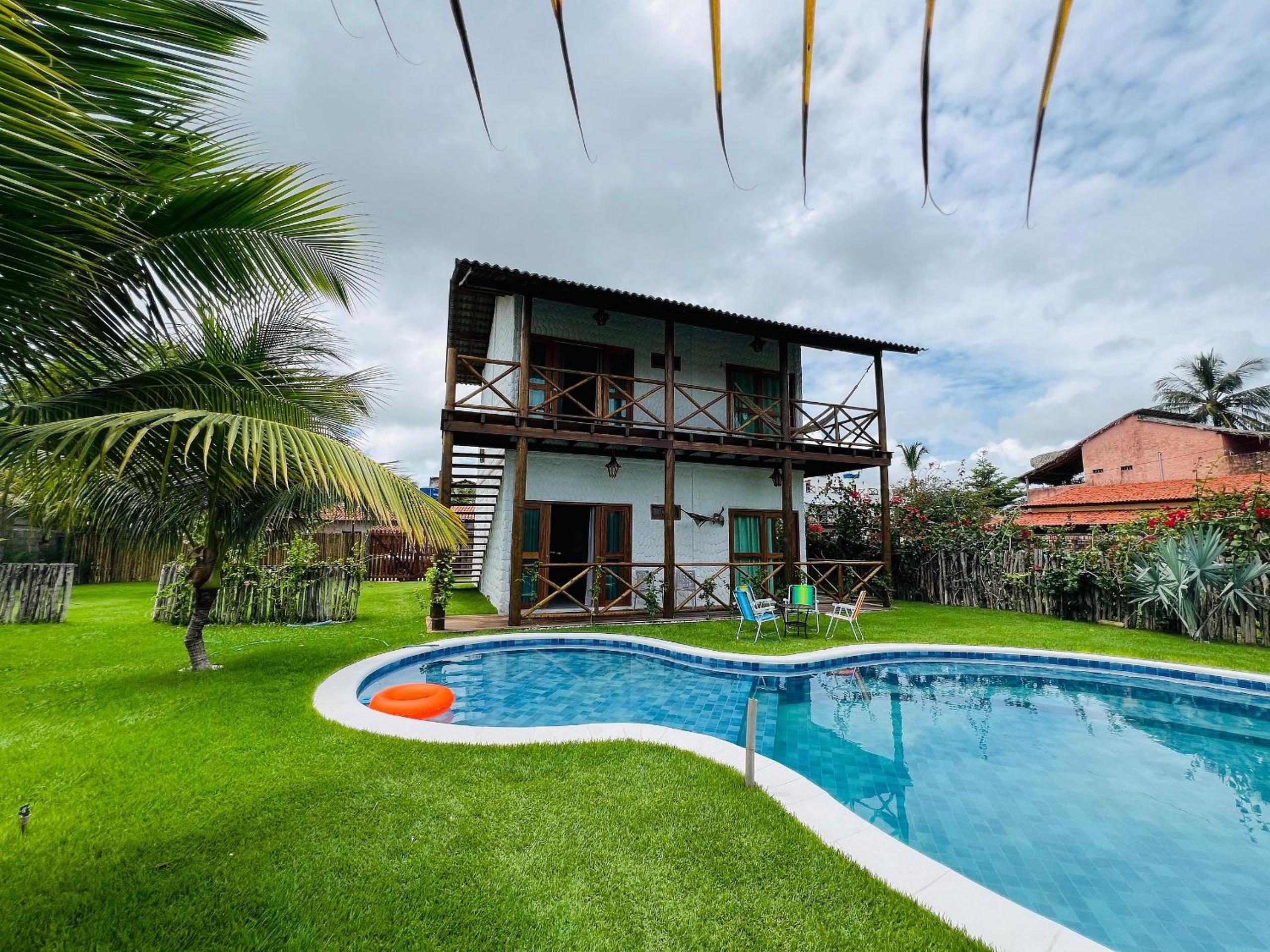 Cond. duplo novo com piscina a 10mt da praia