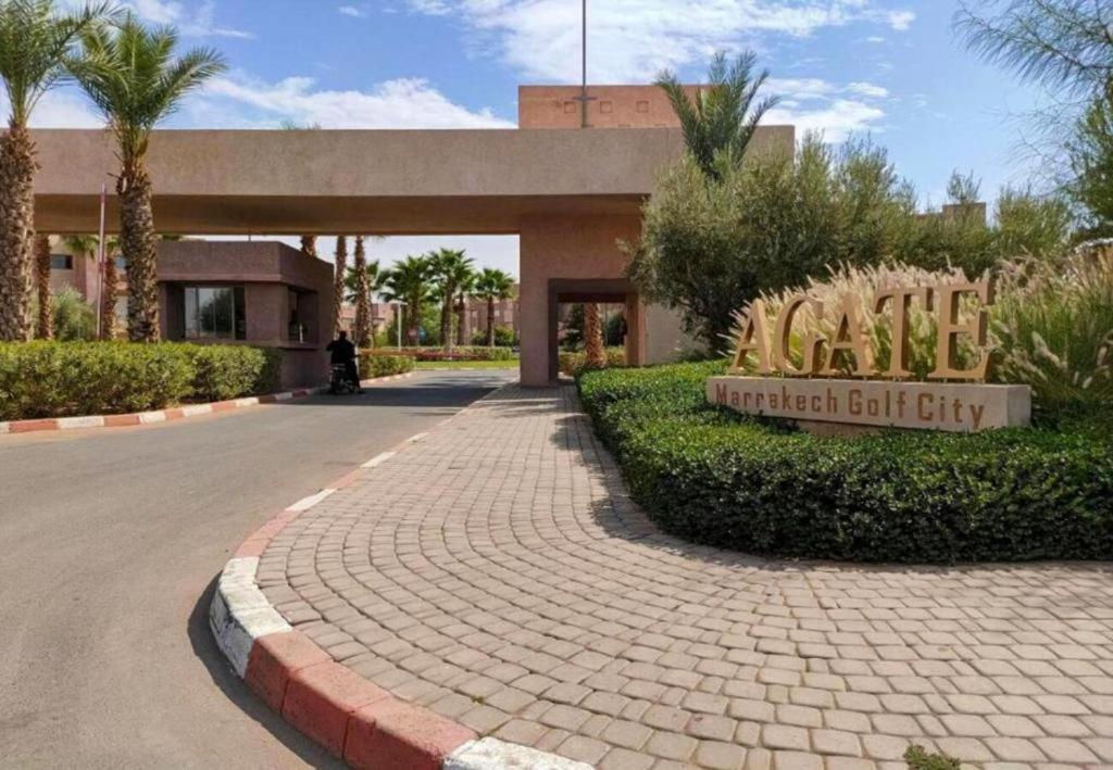Golf City Prestigia - Exclusive Apartment