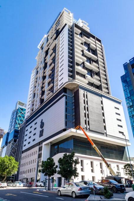 Stylish 27th Floor Studio on Bree Street view 5