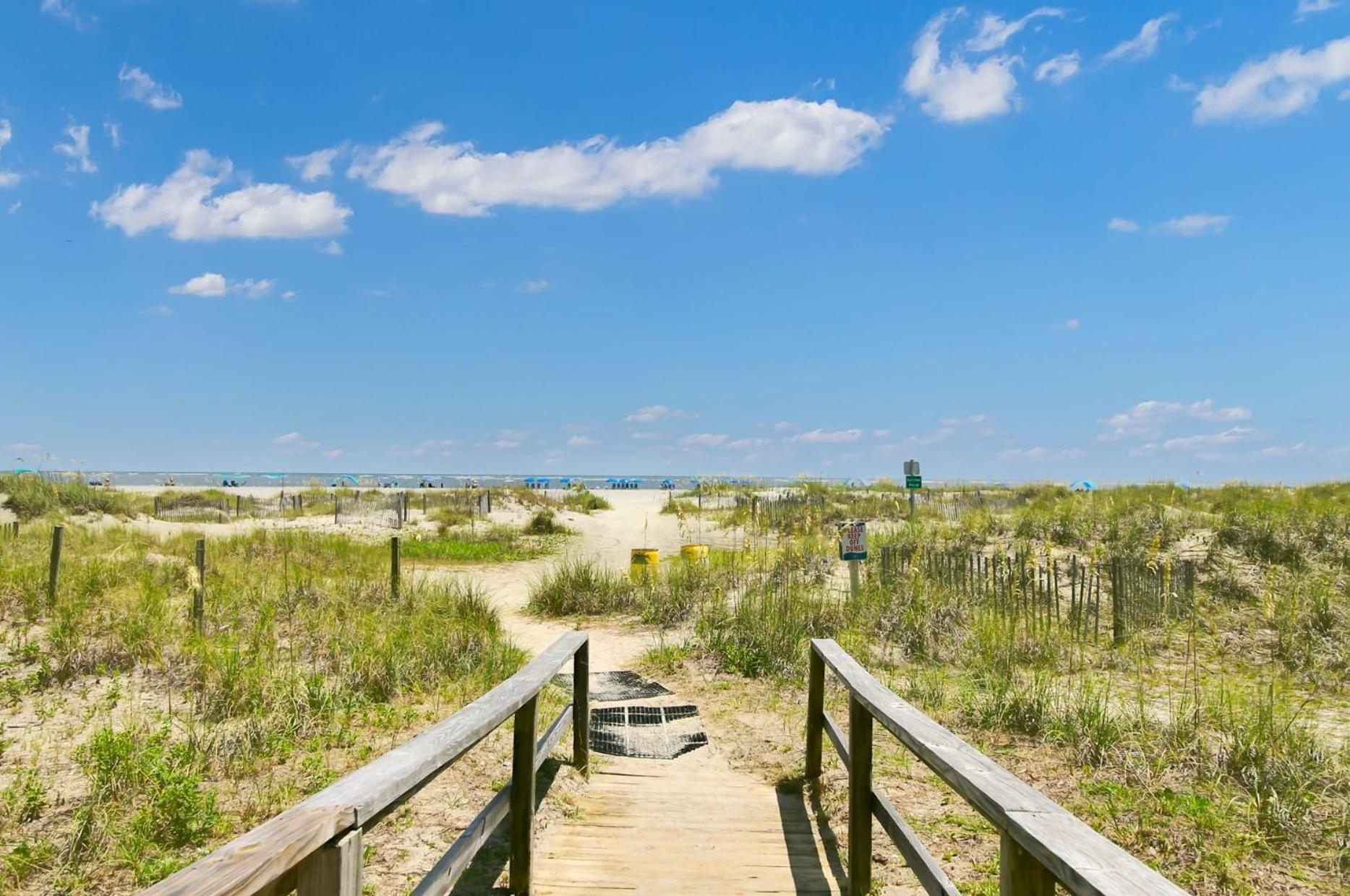 307 Summerhouse by AvantStay Oceanfront View Shared Pool