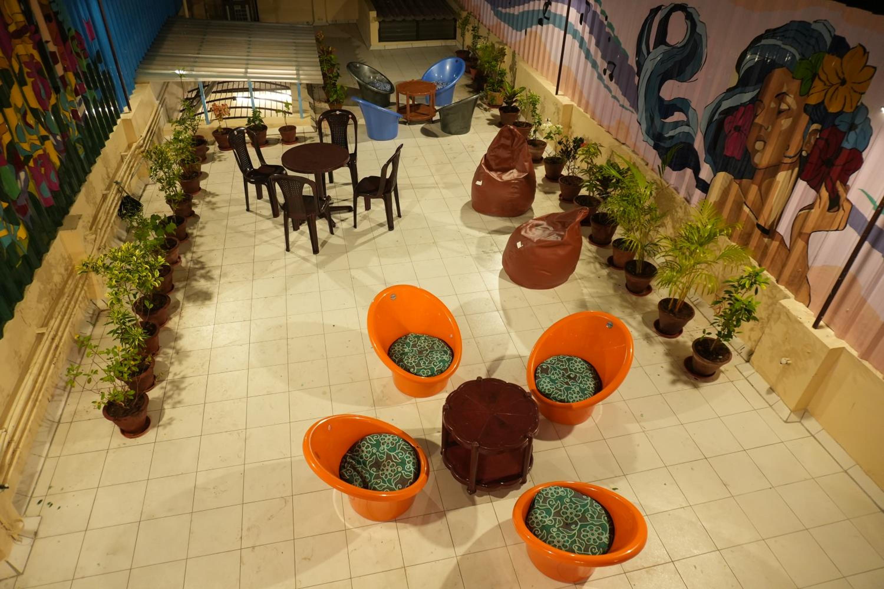 Bay Stays 2BHK Near Rock Beach
