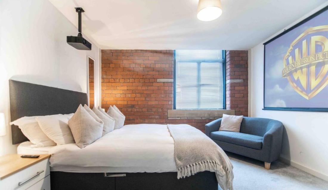 Conditioning House - Suite 2 view 4