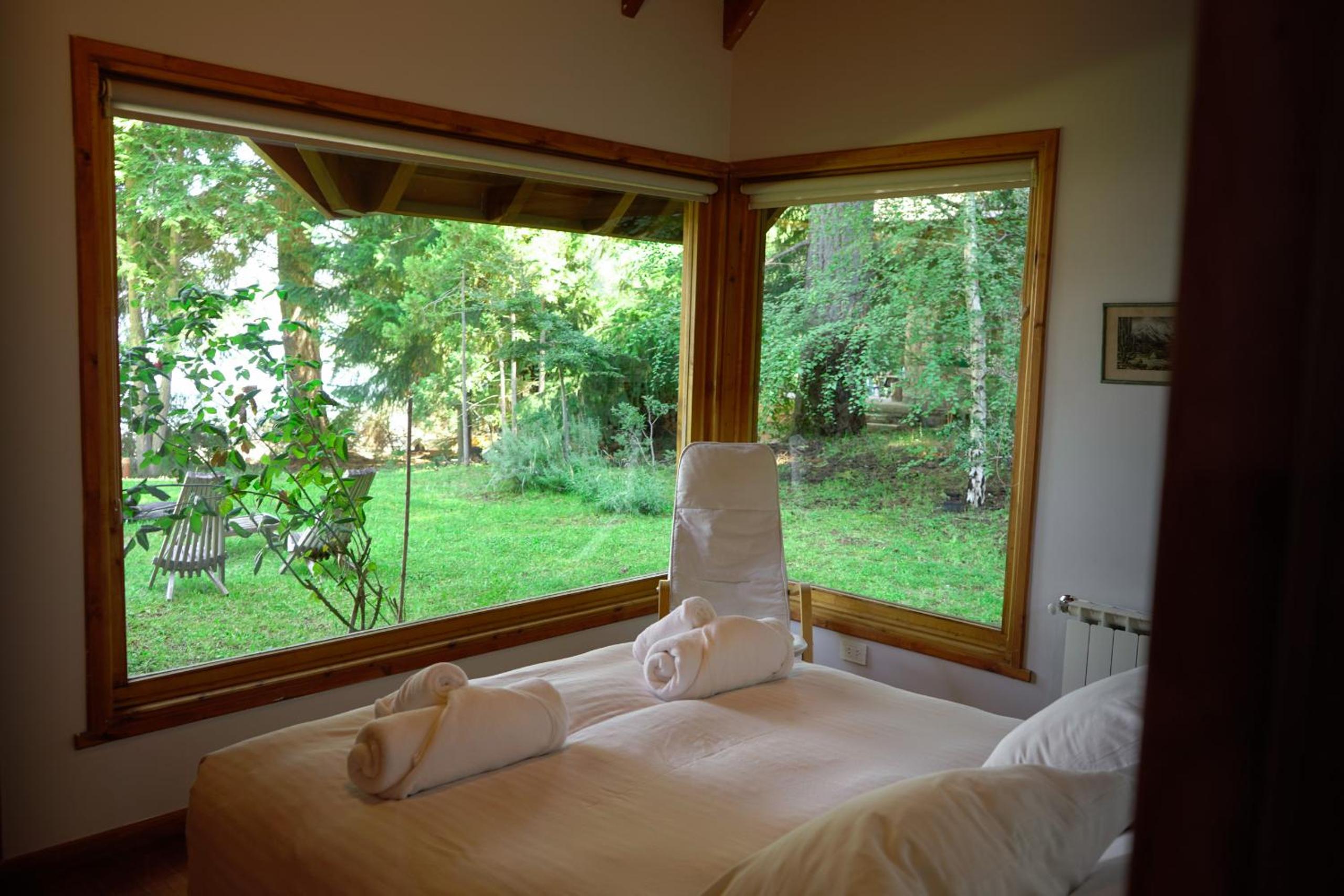 BOG Casa Inalafquen - con costa de lago