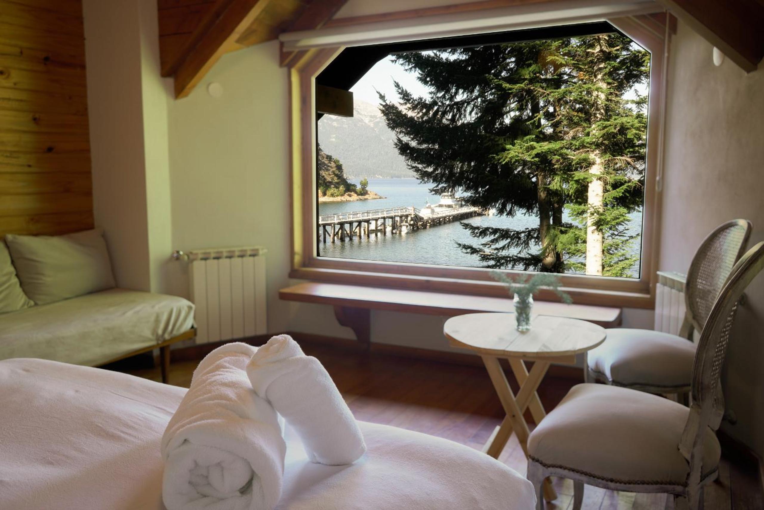 BOG Casa Inalafquen - con costa de lago