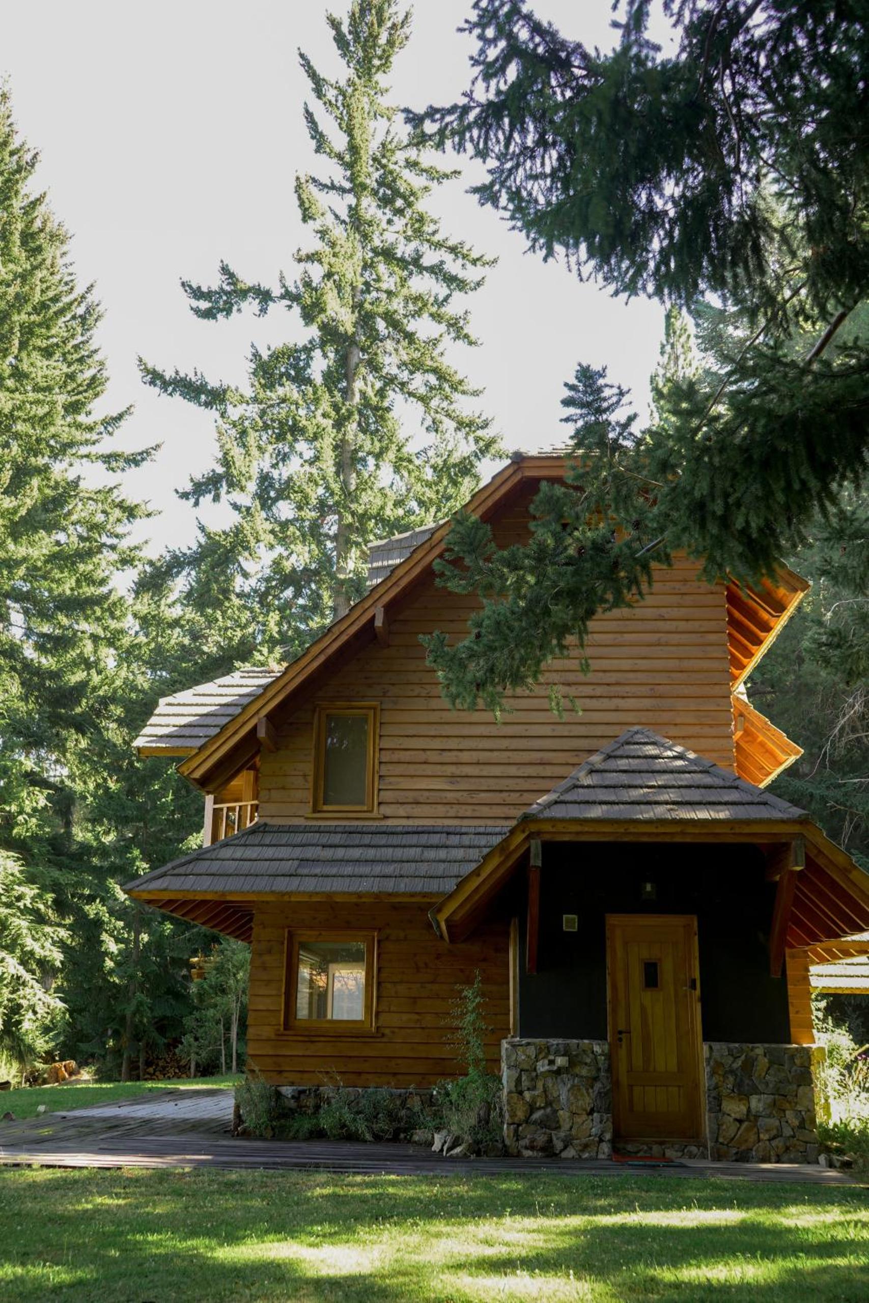 BOG Casa Inalafquen - con costa de lago