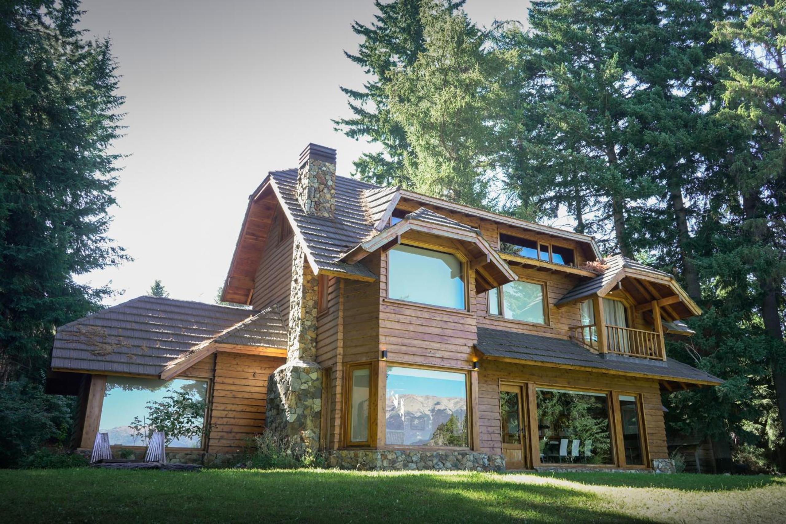 BOG Casa Inalafquen - con costa de lago