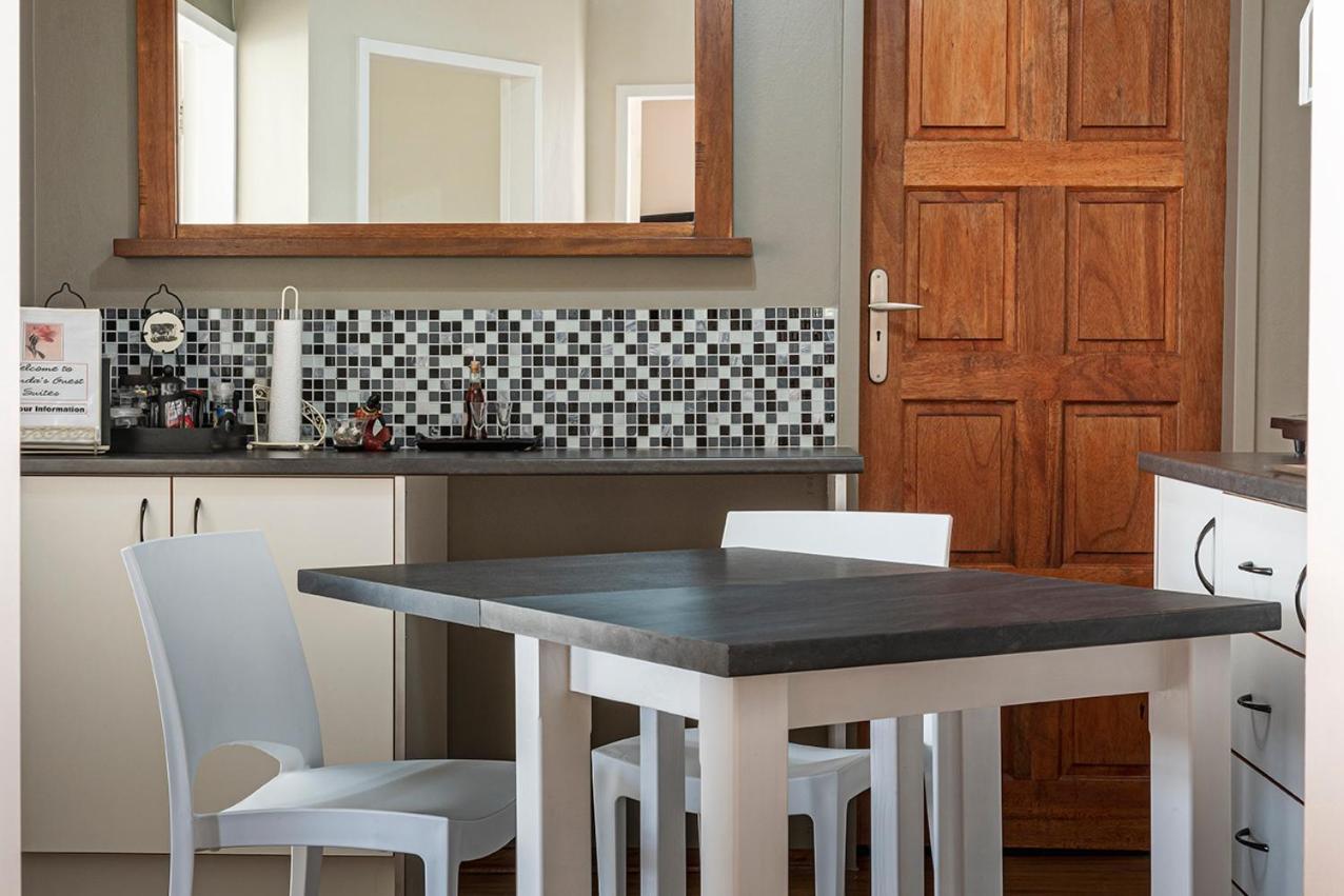 Glenda's Guest Suites