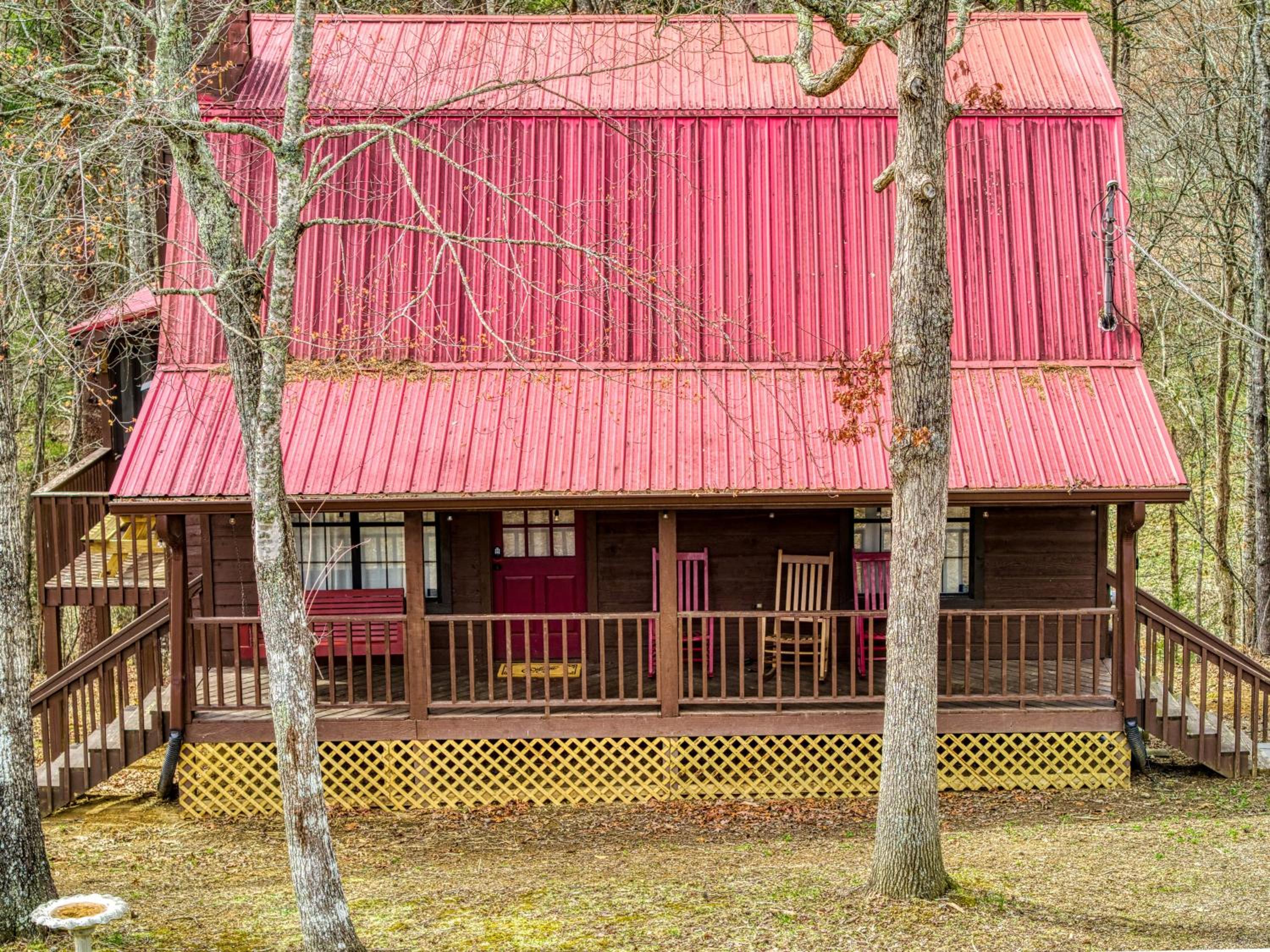 Alpine Retreat - Hot Tub, Arcade, Cozy Cabin Retreat in the Smokies