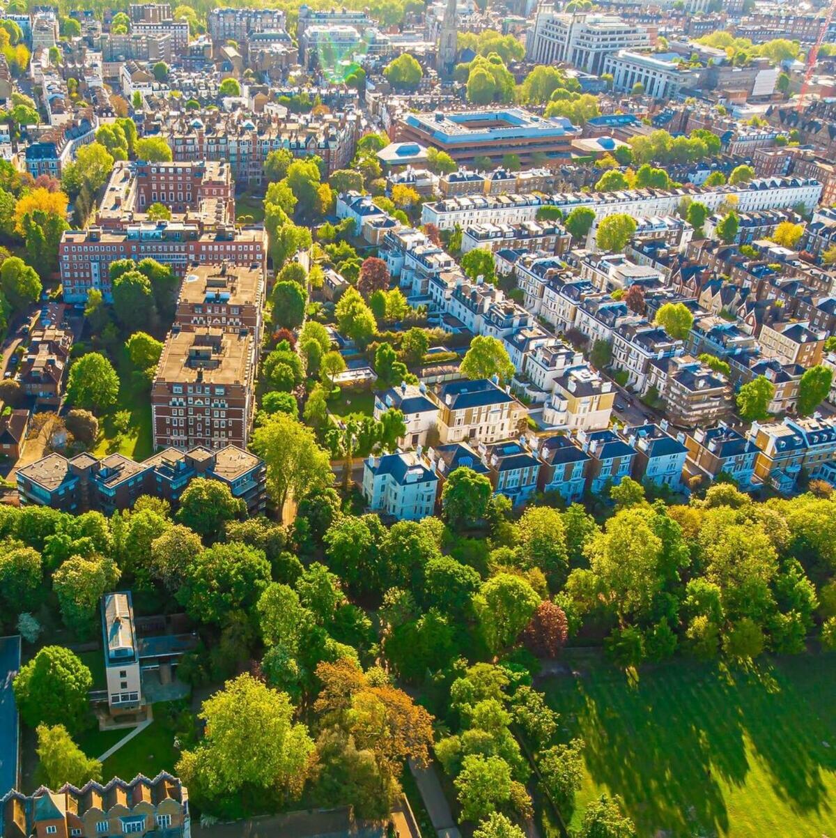 1-bed apartment, Close to Kensington Olympia with Free Wi-Fi & Netflix