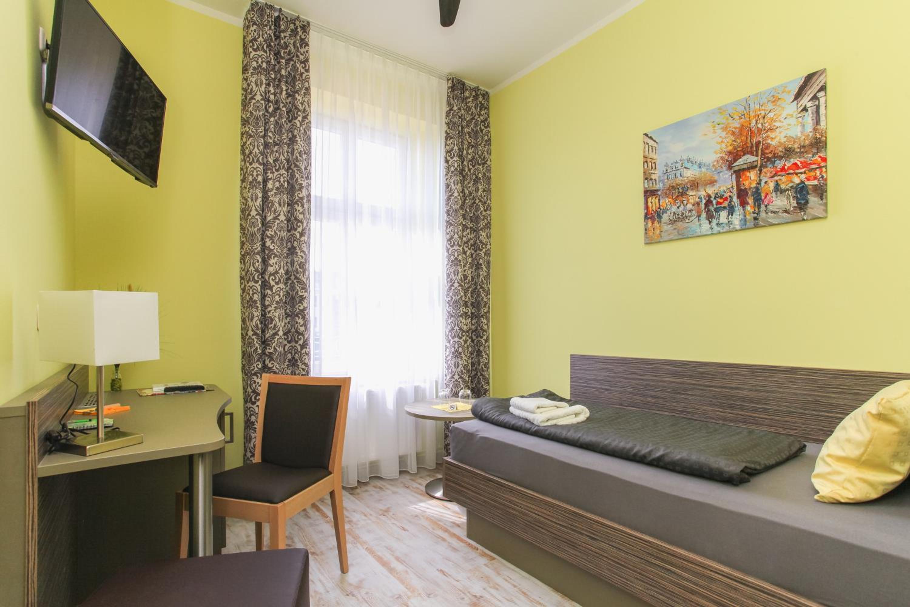 Pension Eshramo