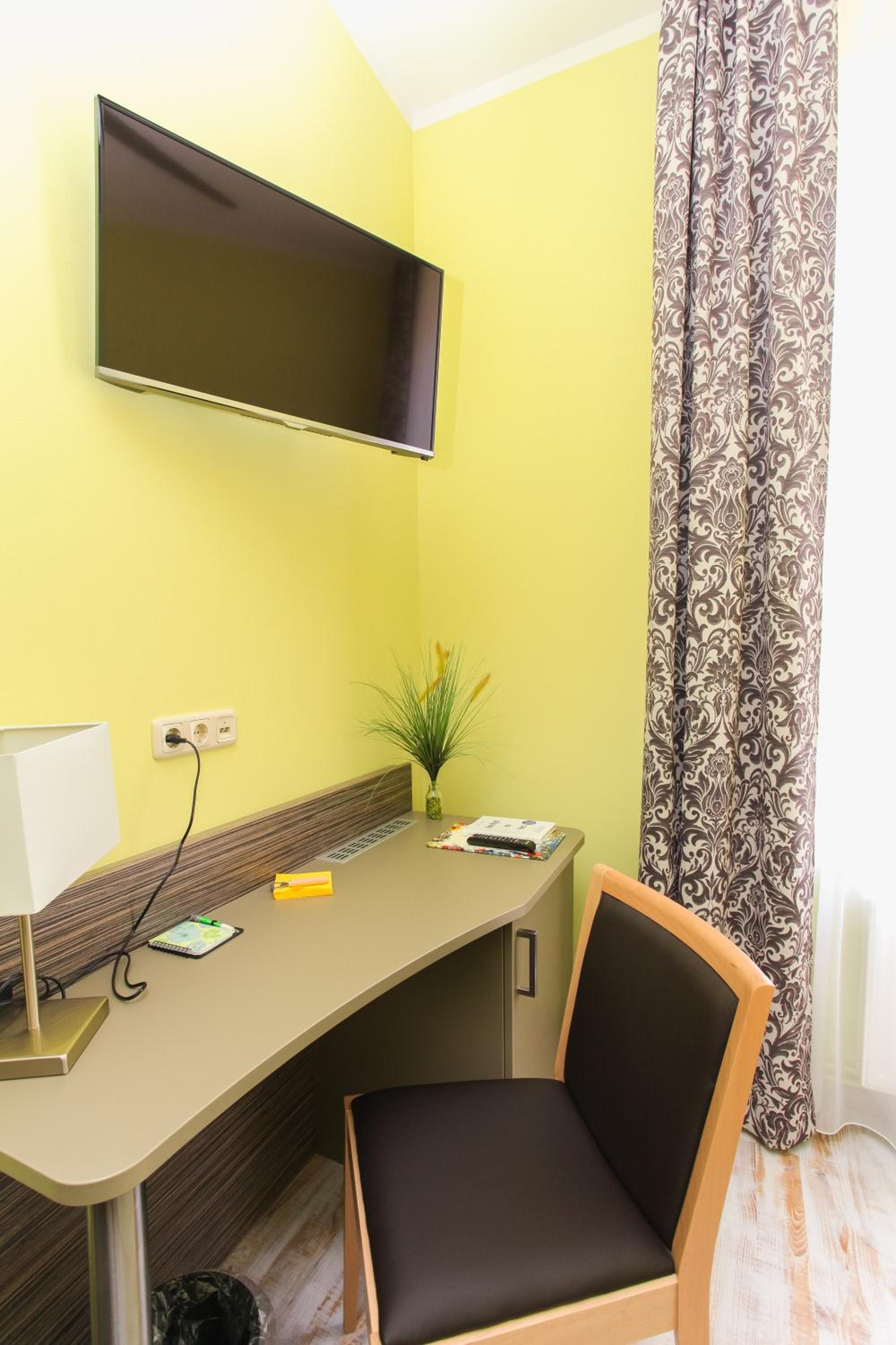 Pension Eshramo