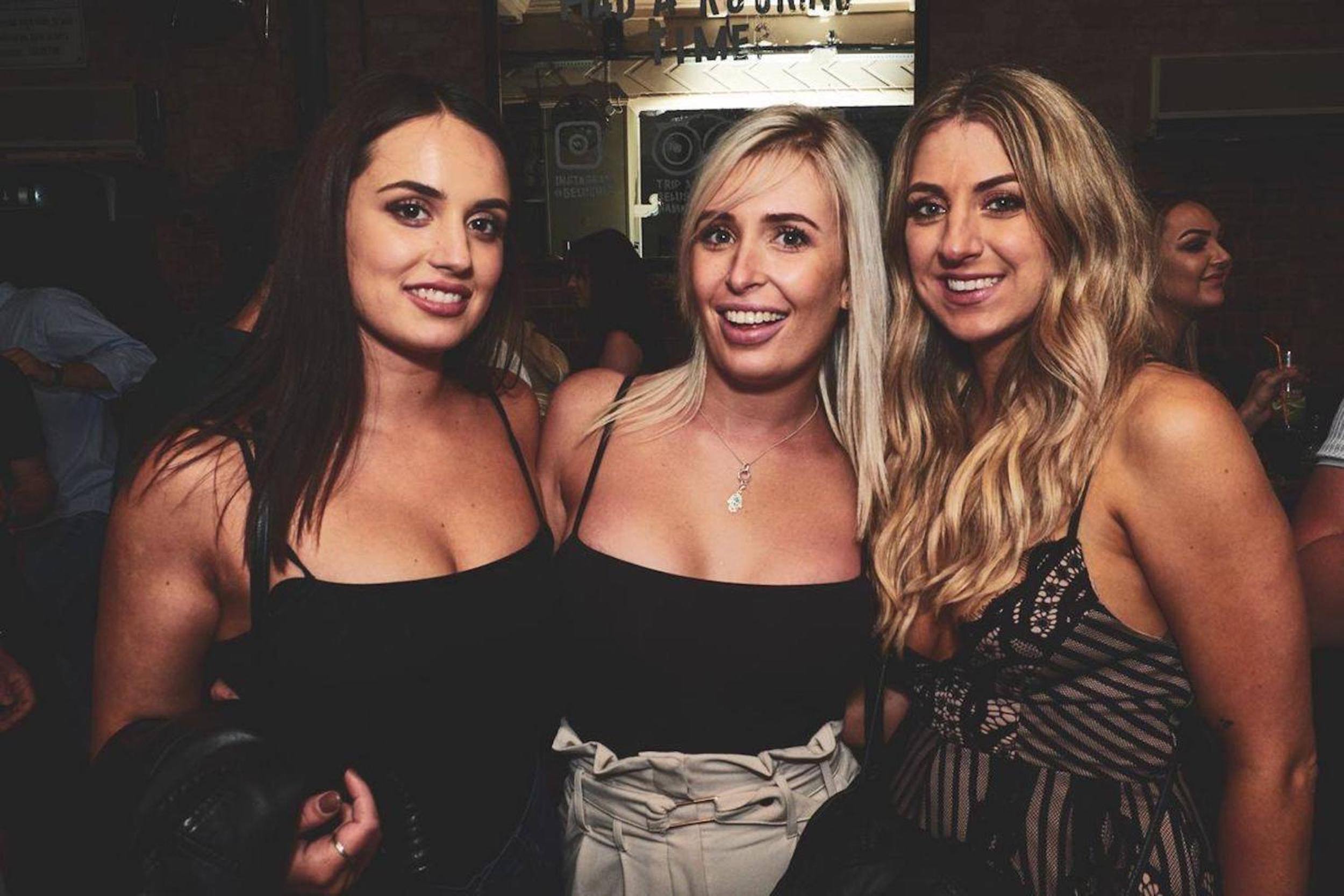 bar