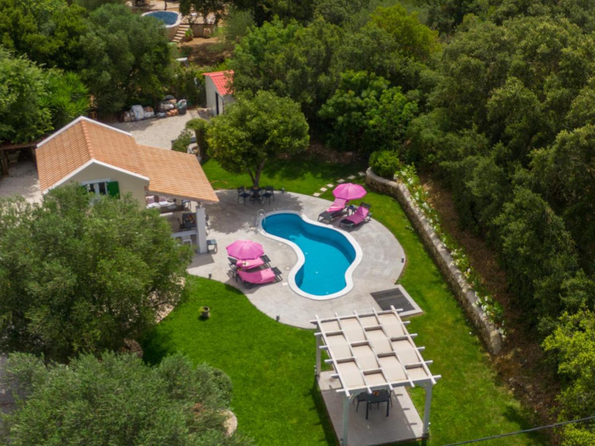 Koukla Retreat