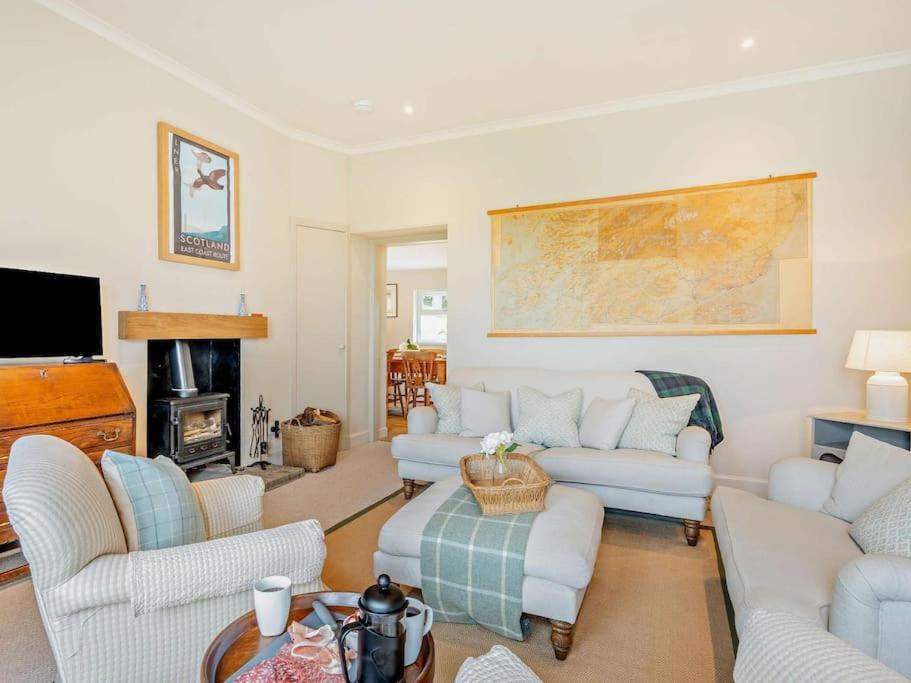 Upper Hillside Cottage view 5