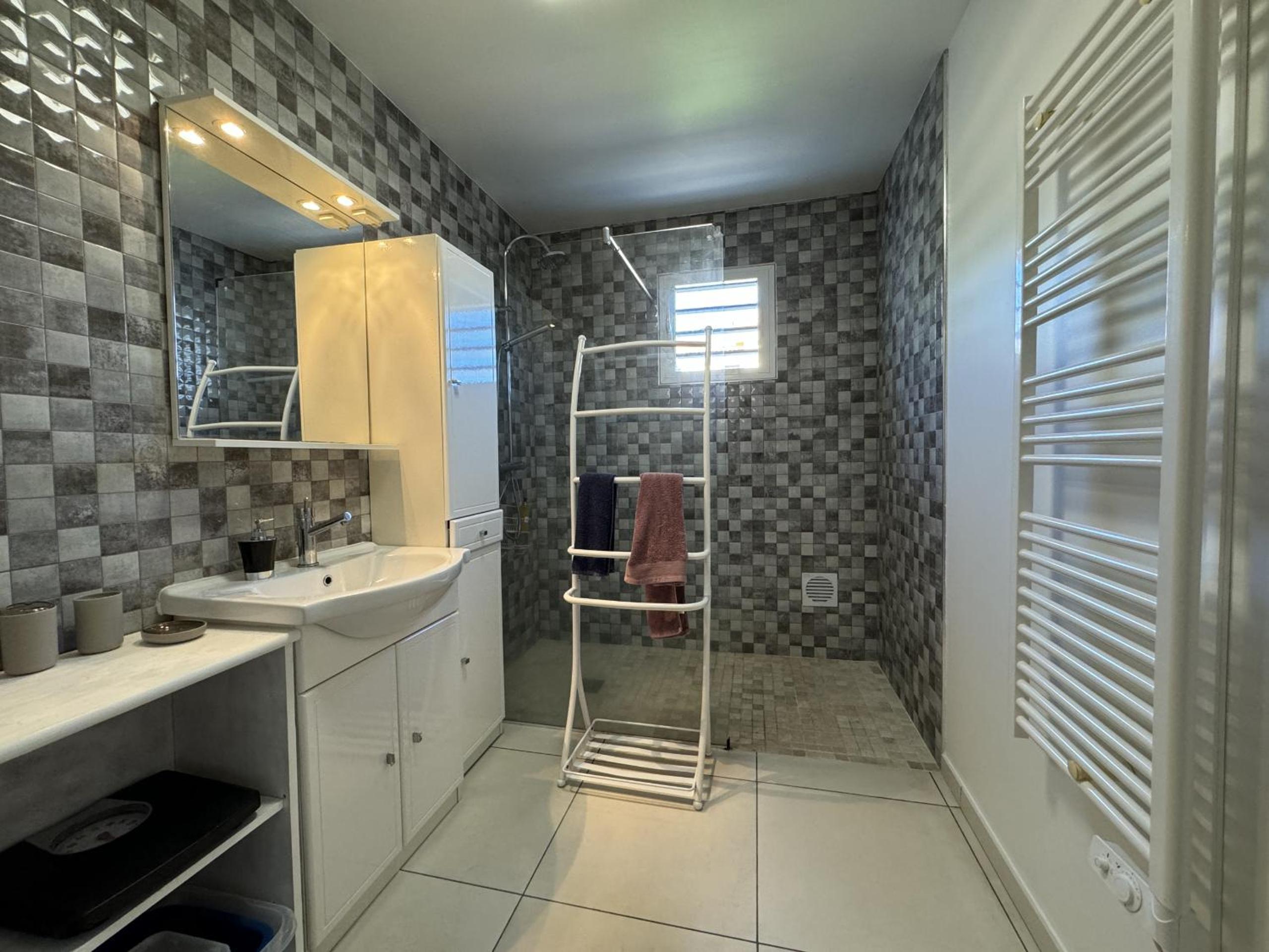 Étoile de la Plaine, jolie maison avec jacuzzi pour 4 personnes
