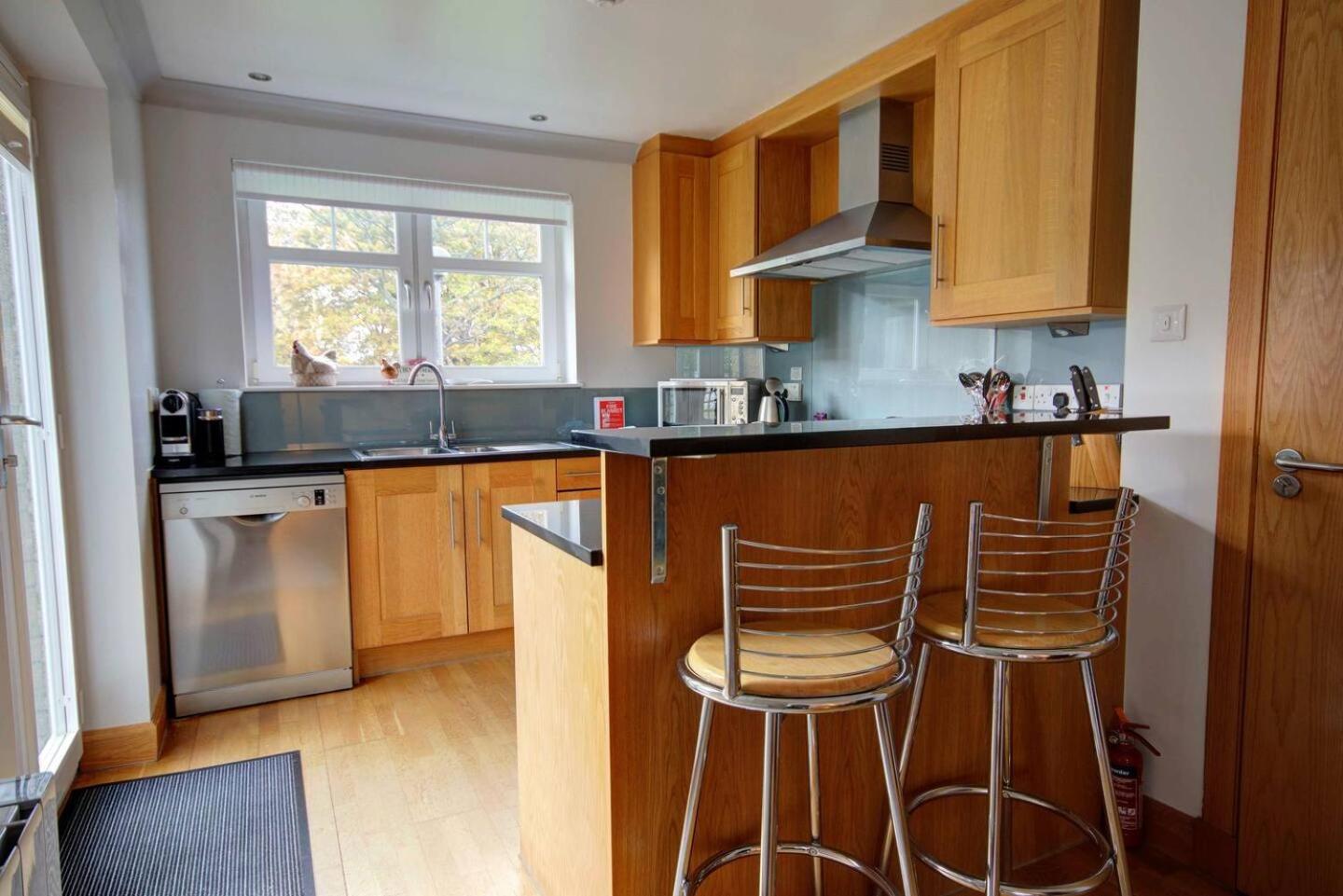 No1 The Links Apartment, Brora view 3