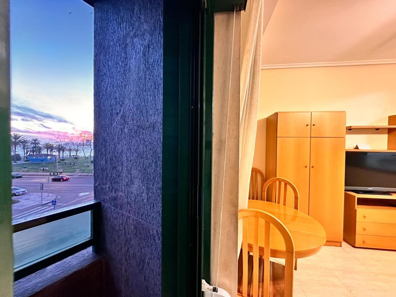 Apartamento Samil Primera Línea de Playa 1J view 5