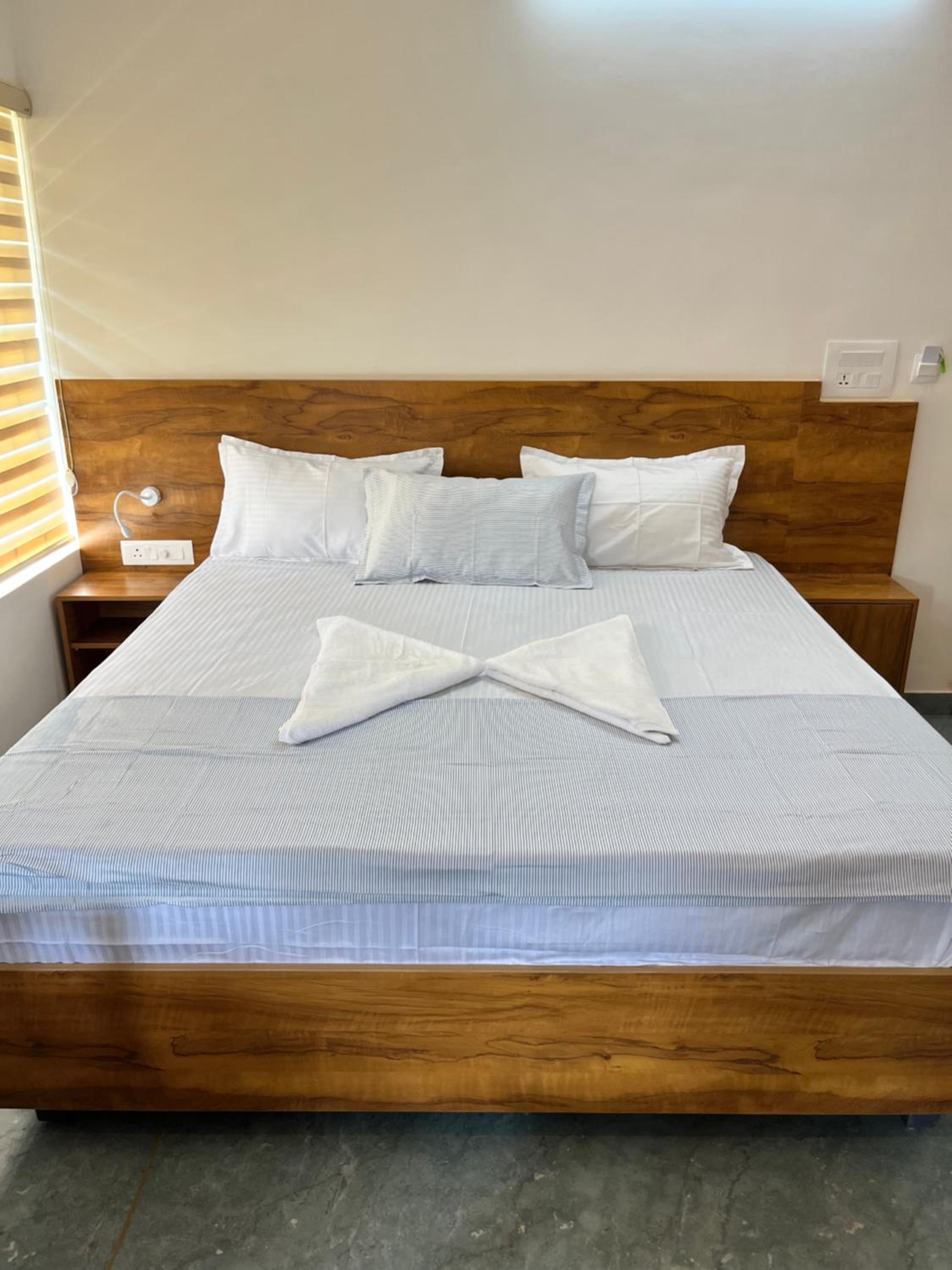 BAVA AC Rooms at Casa de Aadi view 2