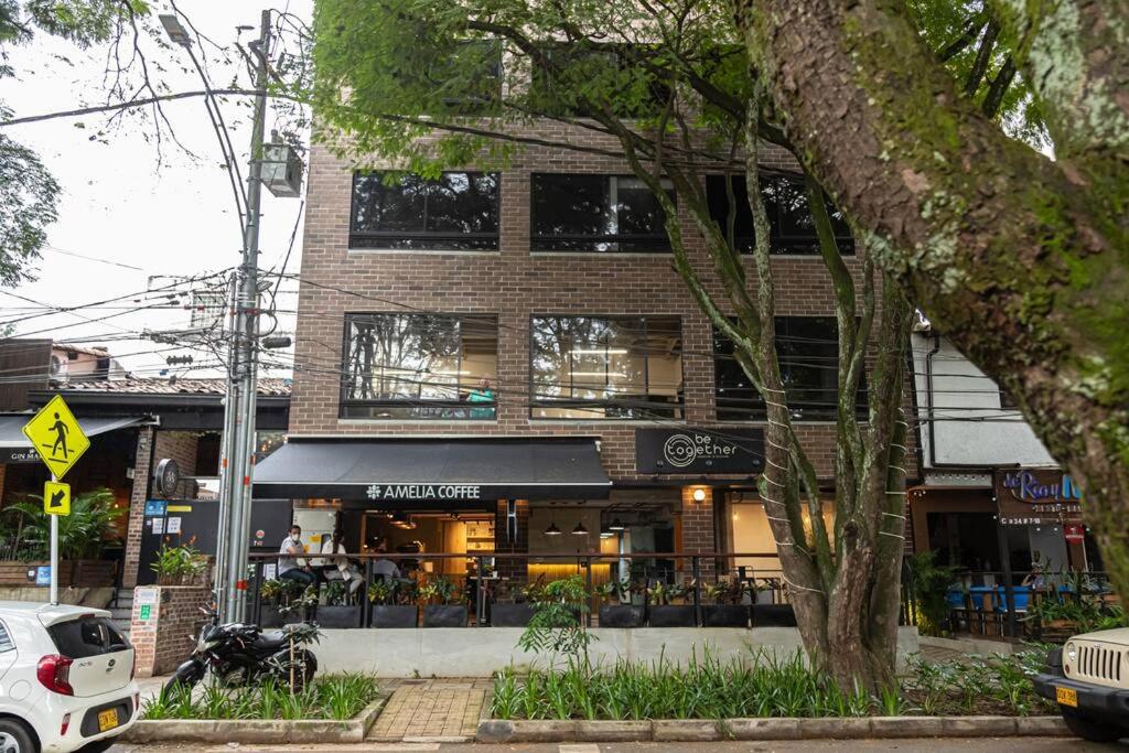 Apartamentos en el Poblado Medellín - Be Together by Roots Rentals TOG APTOS