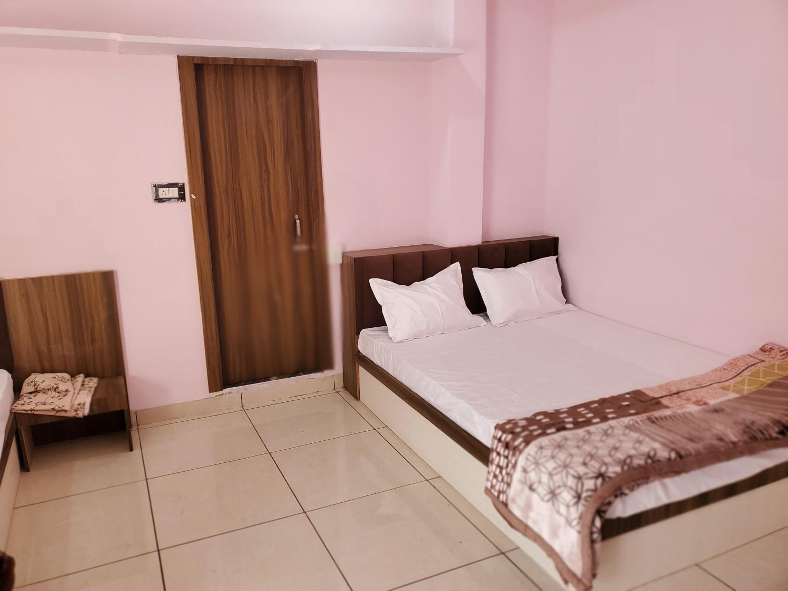 Shridham Homestay