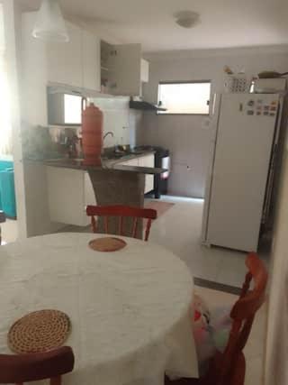 Casa Stella Maris 1/4 suíte a poucos minutos da praia e bem localizado na área central do bairro