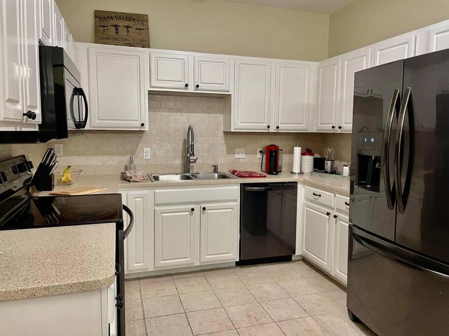 GREAT3Bed&3bath. 2balconies. Perfect Gainesville neighborhood view 4