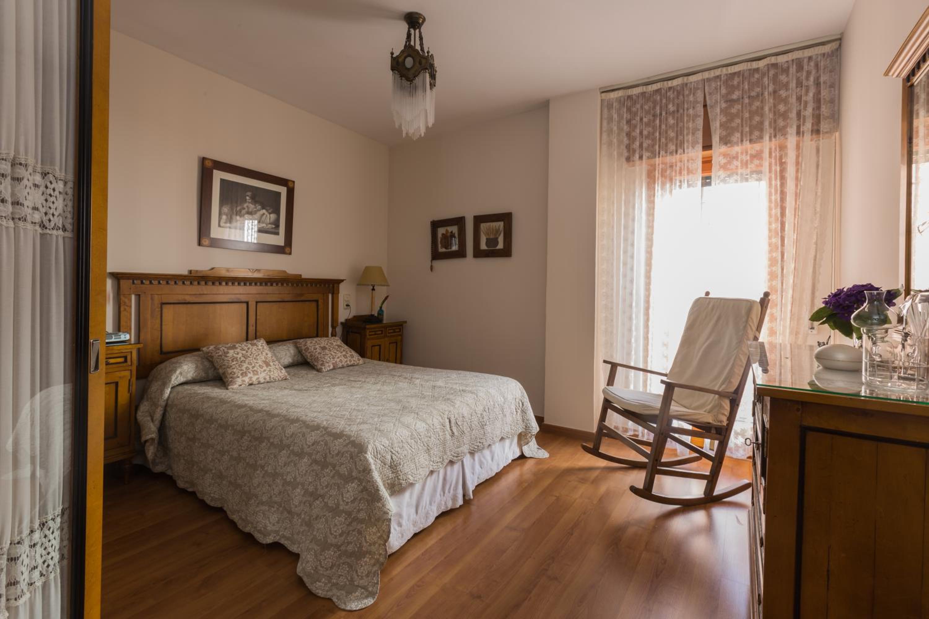 Gracia Suites - Centro y Confort con Parking Gratis