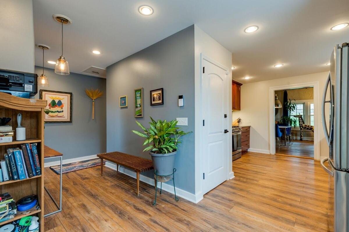 Historic East Nash Sleeps 6 - Property Image 19