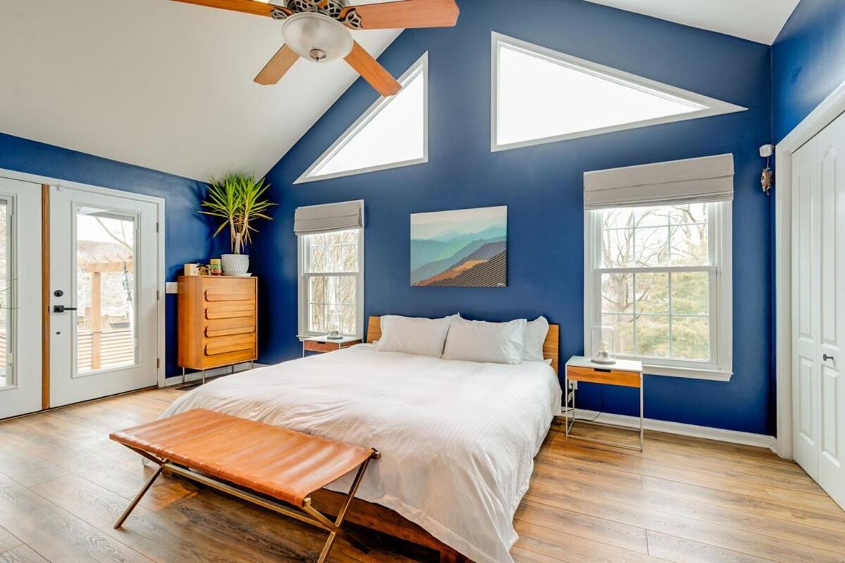 Historic East Nash Sleeps 6 - Property Image 10