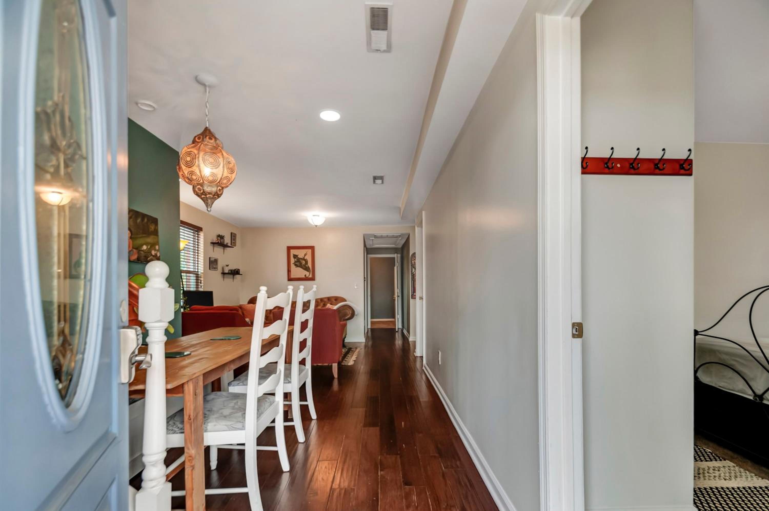 3 Bd 2 bath Home Walking Distance to Nations view 5