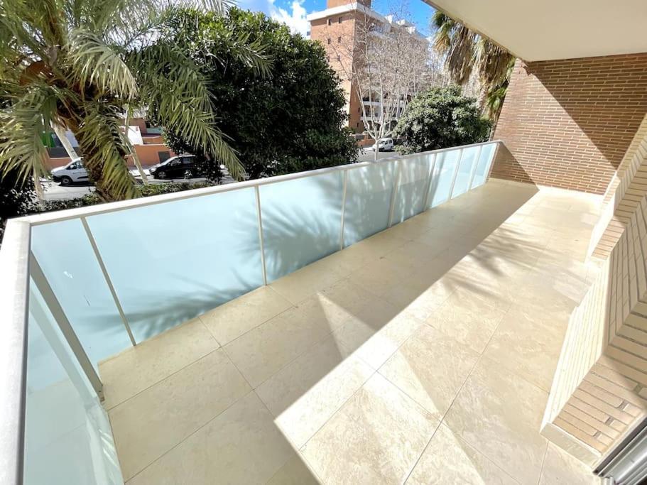 Apto de diseño Salou-piscina gym